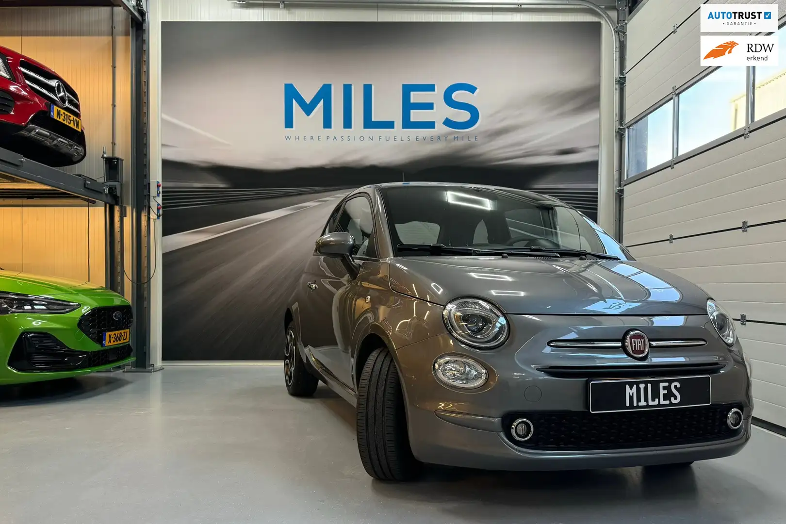 Fiat 500 1.0 Hybrid Club, inclusief 1 Jaar Autotrust garant Gris - 1