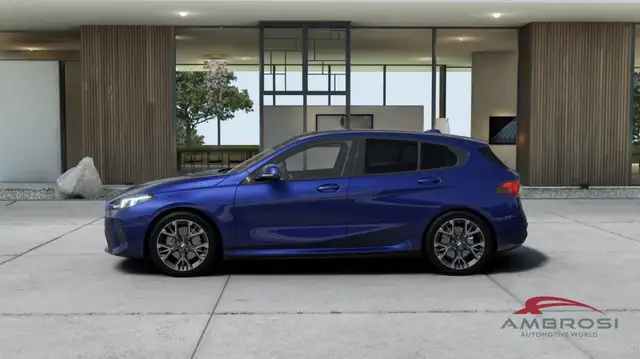 BMW 1 Series view 3