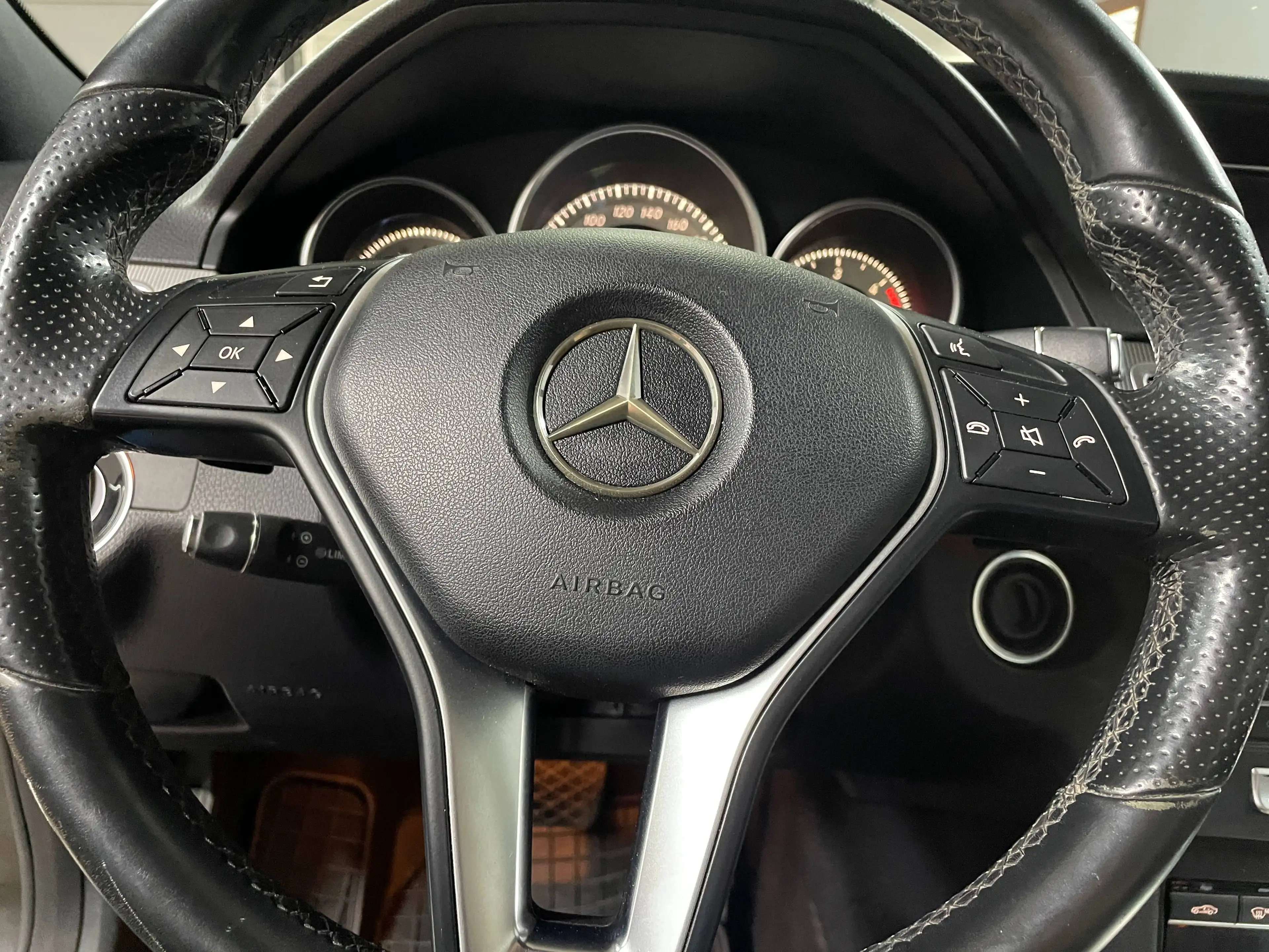 Mercedes-Benz E 250 E 250 BlueTec 4Matic (212.297) — photo 10