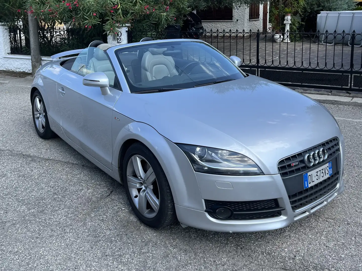 Audi TT Roadster 2.0 tfsi s-tronic - 1