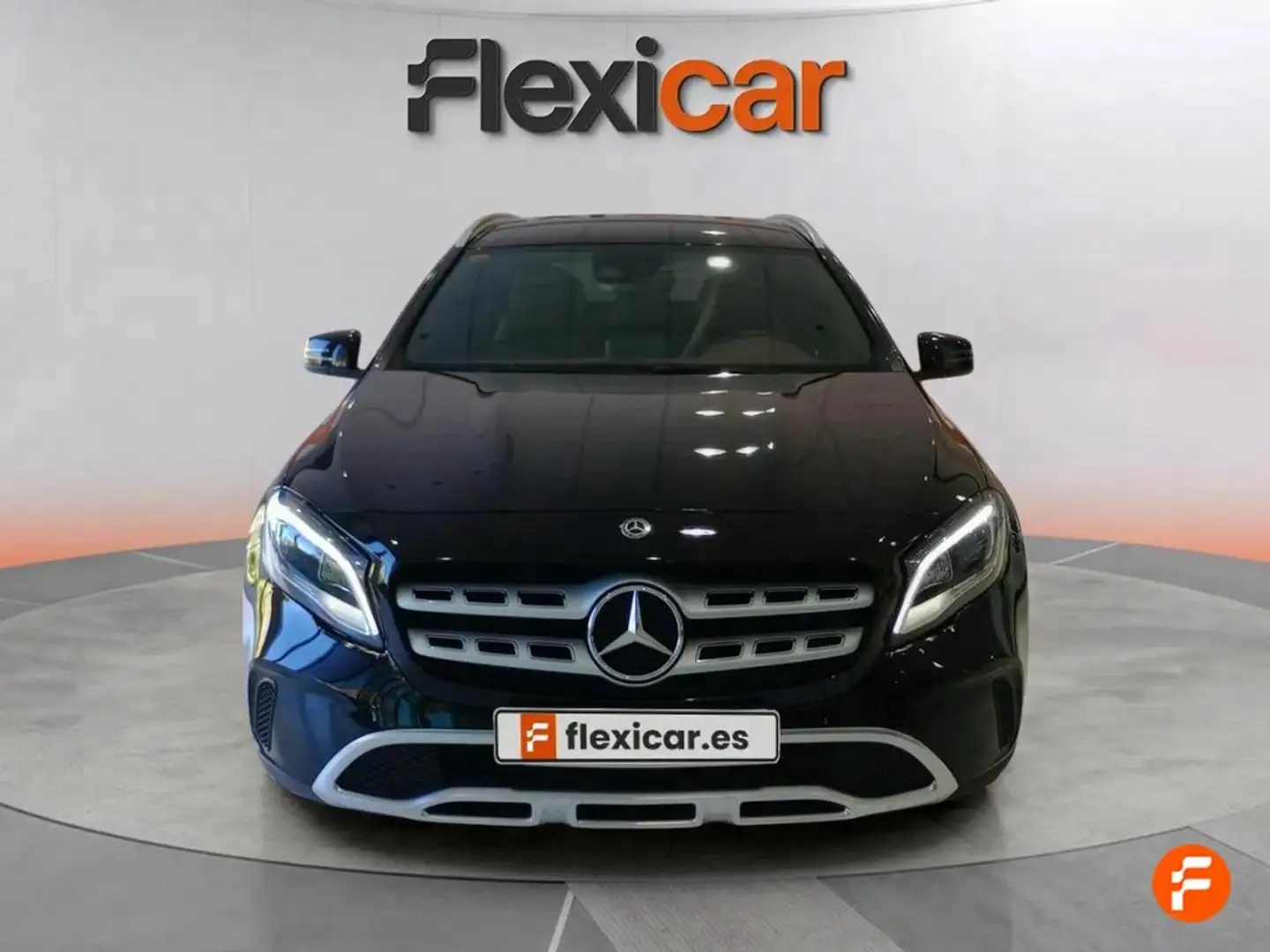 Mercedes-Benz GLA 200 Amarillo - 2