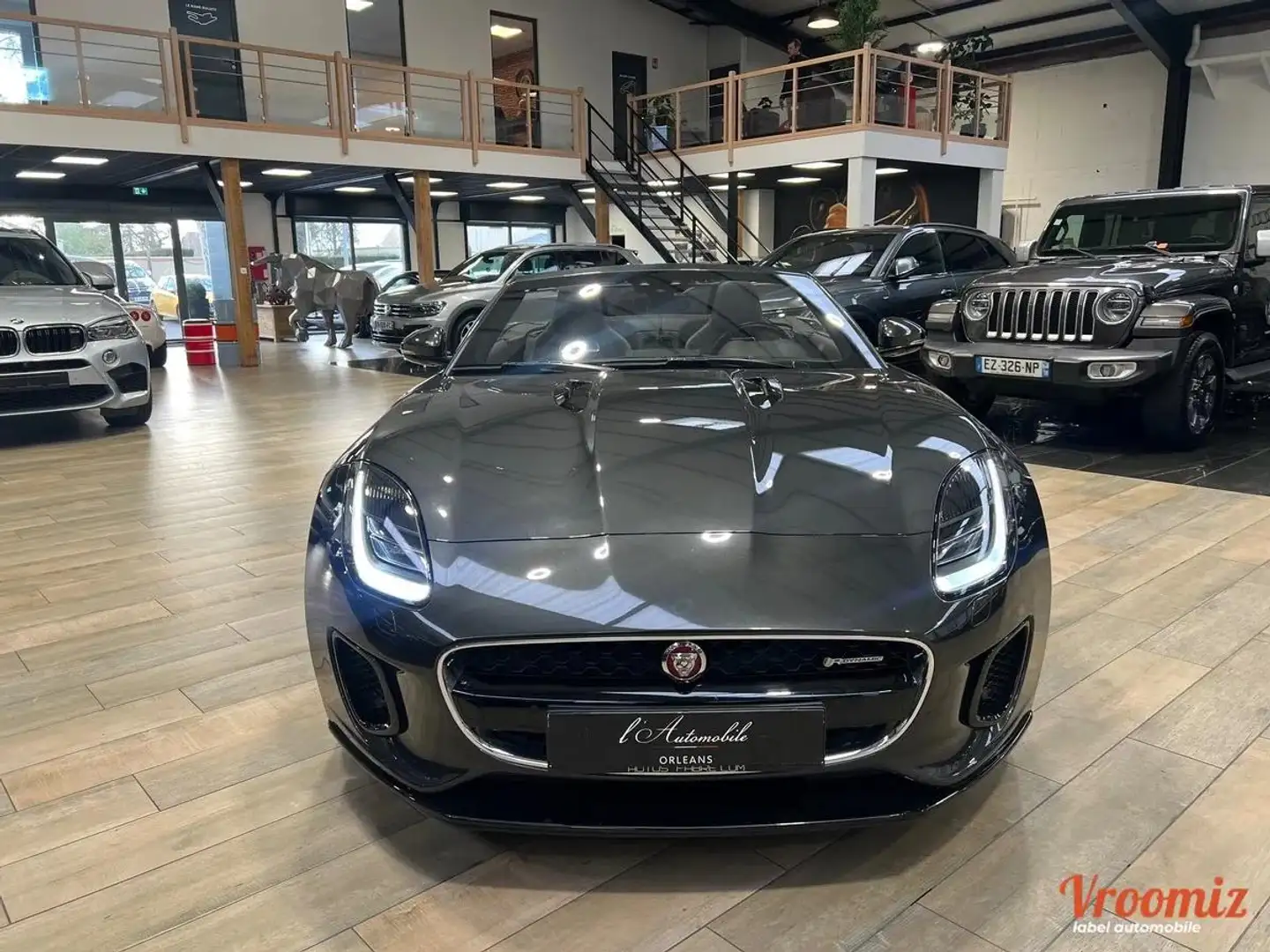 Jaguar F-Type CABRIOLET (2) 2.0 300 ch BVA8 R-DYNAMIC /CARPATHIAN GREY/ Noir - 2