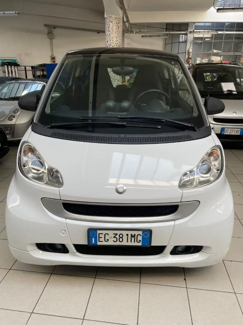 smart forTwo 1000 52 kW MHD coupé pulse Bianco - 2