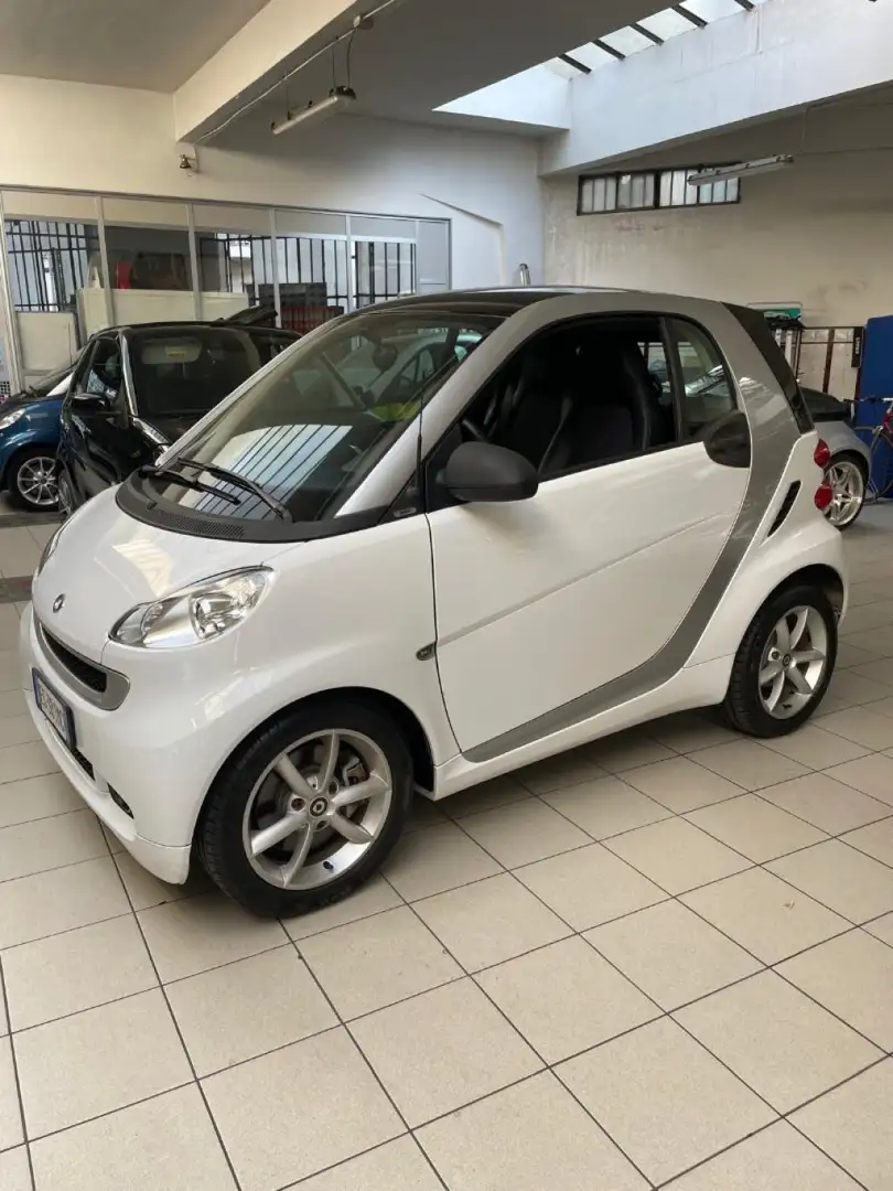 smart forTwo 1000 52 kW MHD coupé pulse Bianco - 1