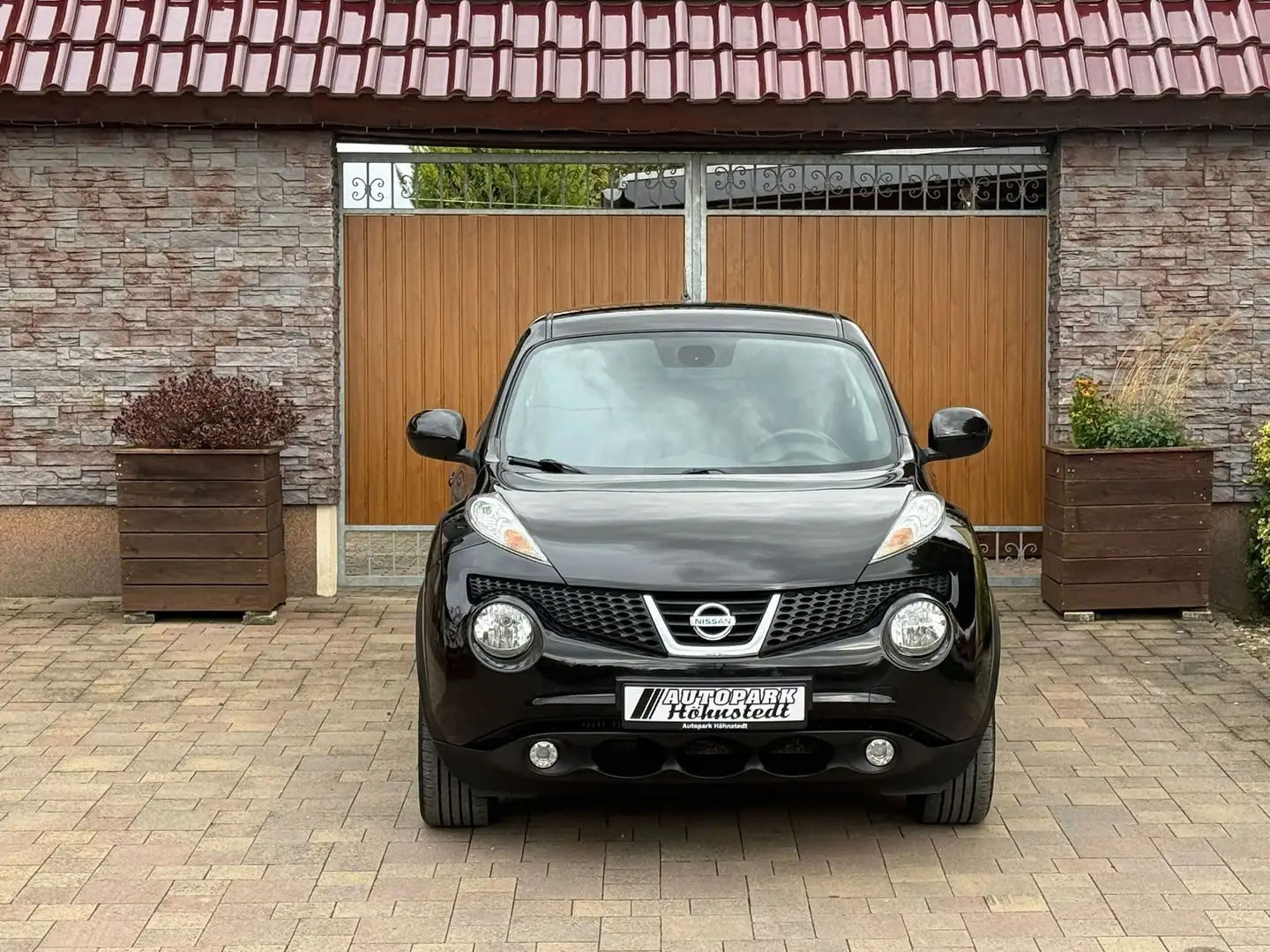 Nissan Juke Tekna 4x4 *Automatik,Anhängerkupplung* Schwarz - 2