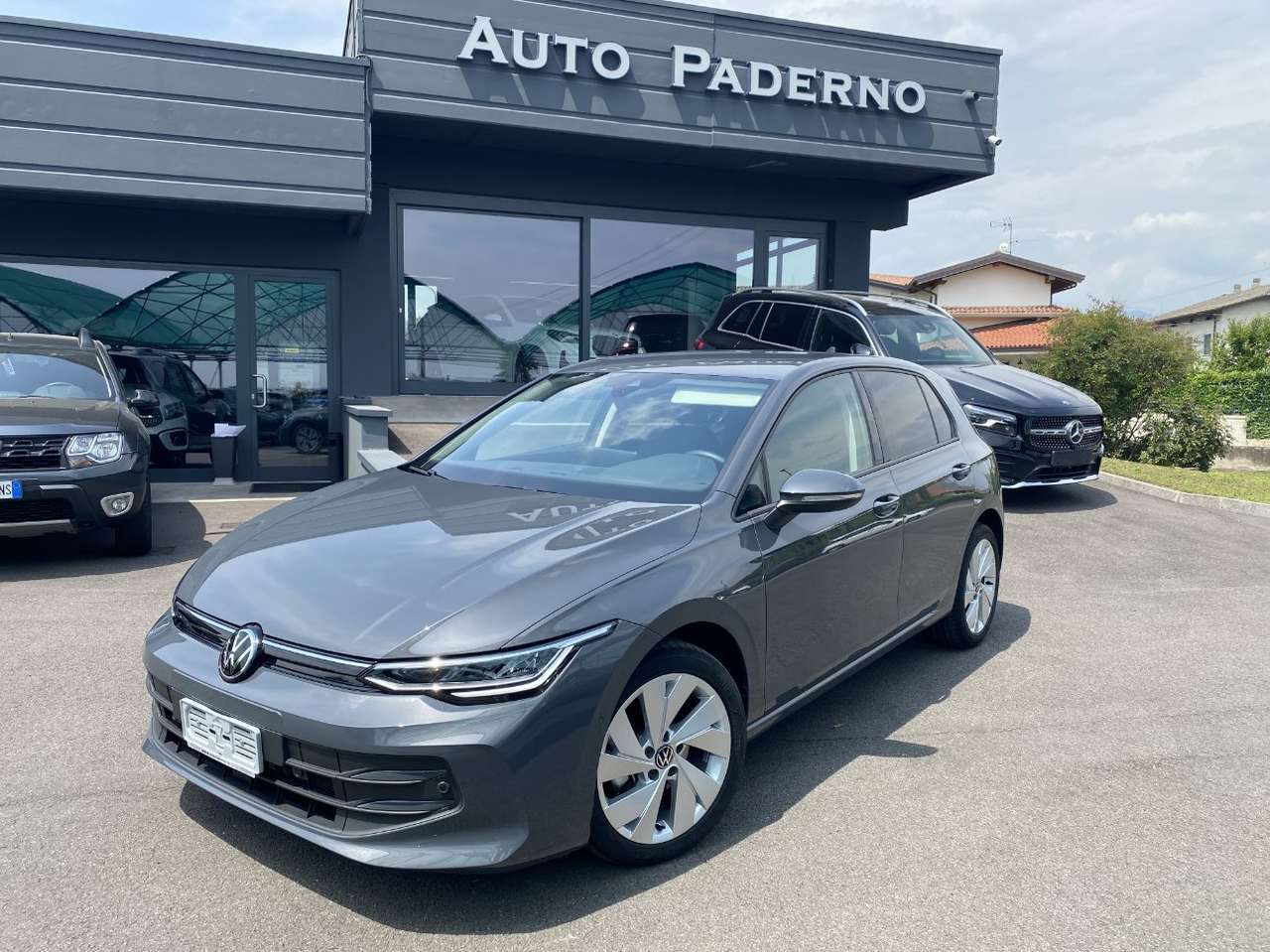 Volkswagen Golf 1.5 TSI 116 CV LIFE CERCHI DA 17\'\', FARI LED, CARPLAY, LUCI AMBIENTE