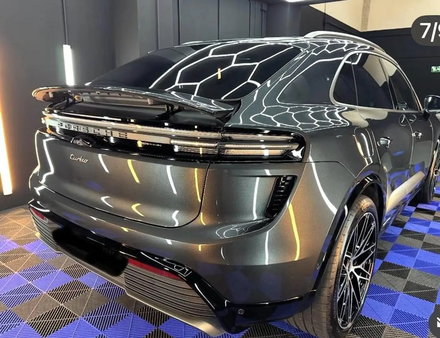 Porsche Macan Turbo - 2