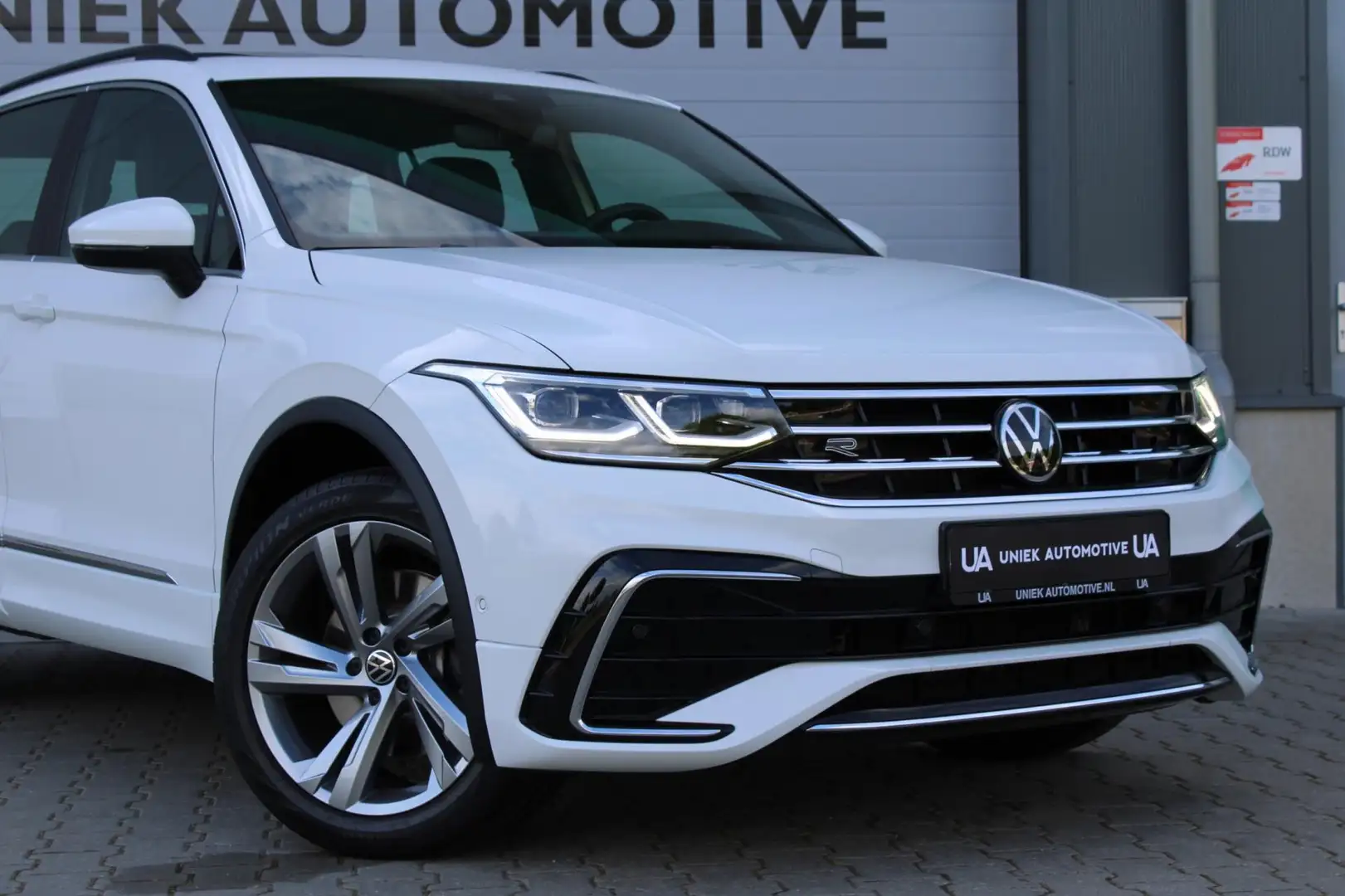 Volkswagen Tiguan 1.4 TSI eHybrid 245PK | 3 x R-LINE | PANO | IQ LED Blanc - 2