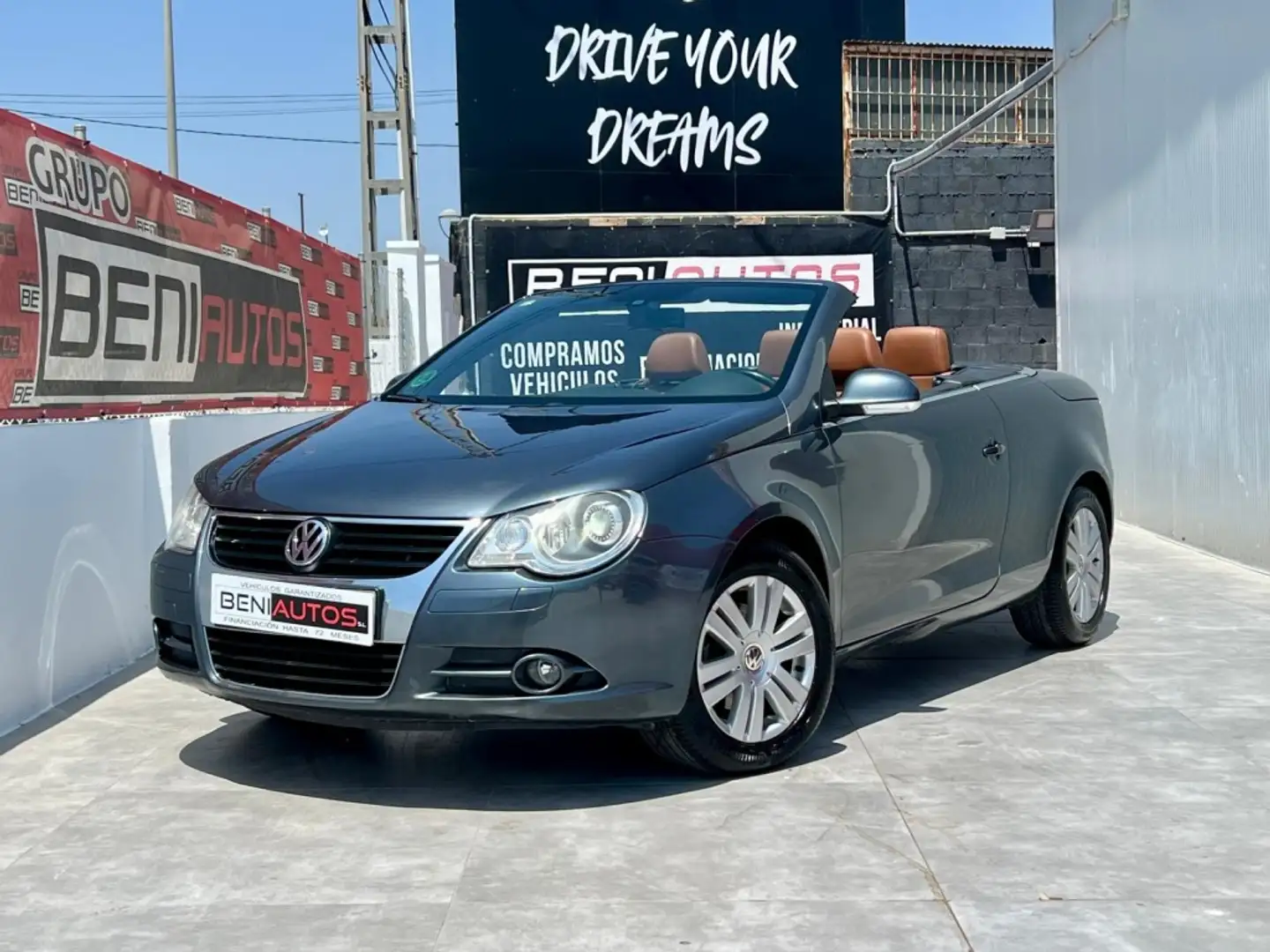 Volkswagen Eos 2.0 FSI Individual Gris - 1