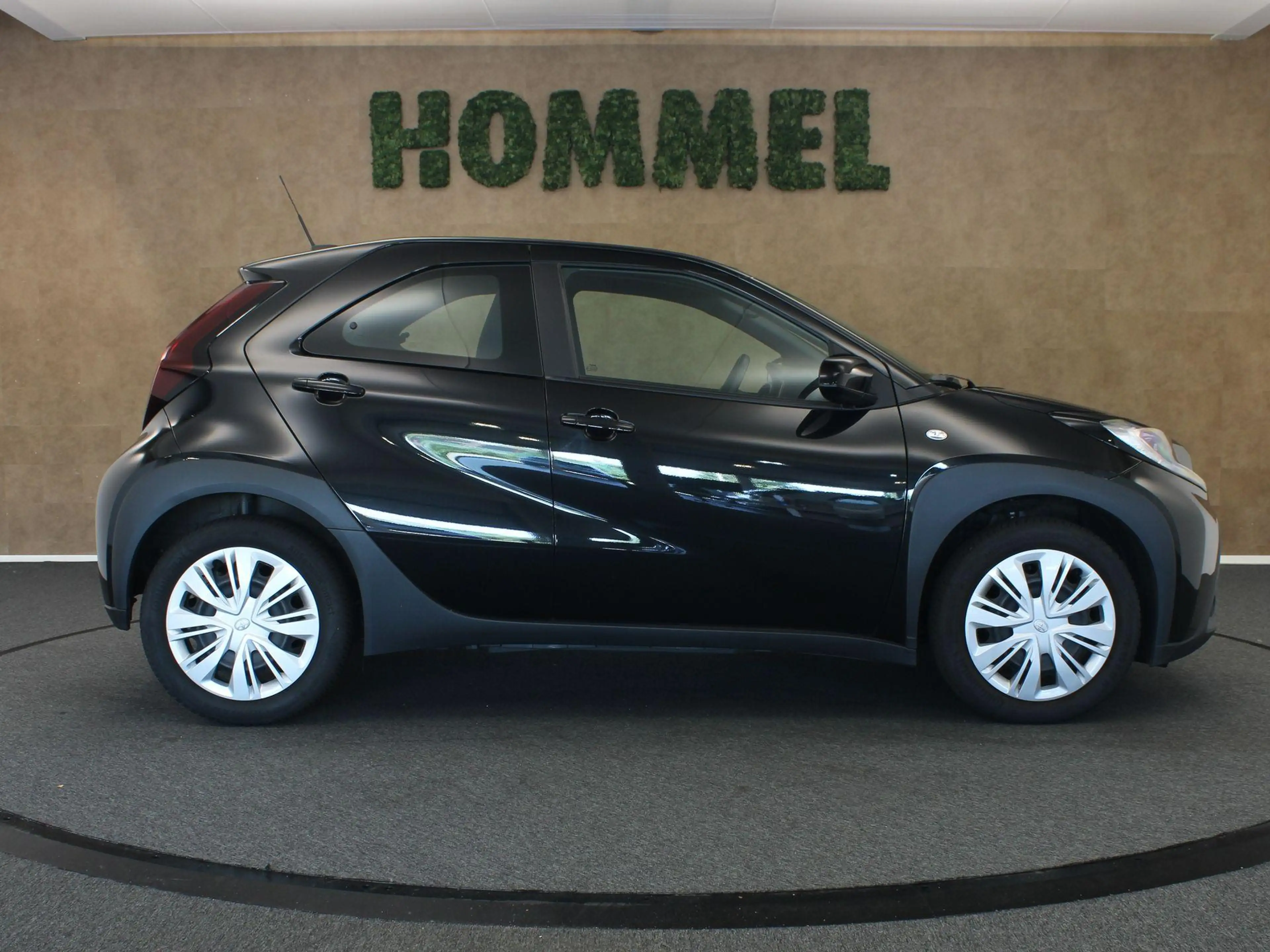 Toyota Aygo X 1.0 VVT-i MT Play - ORIGINEEL NEDERLANDSE AUTO - A — photo 12