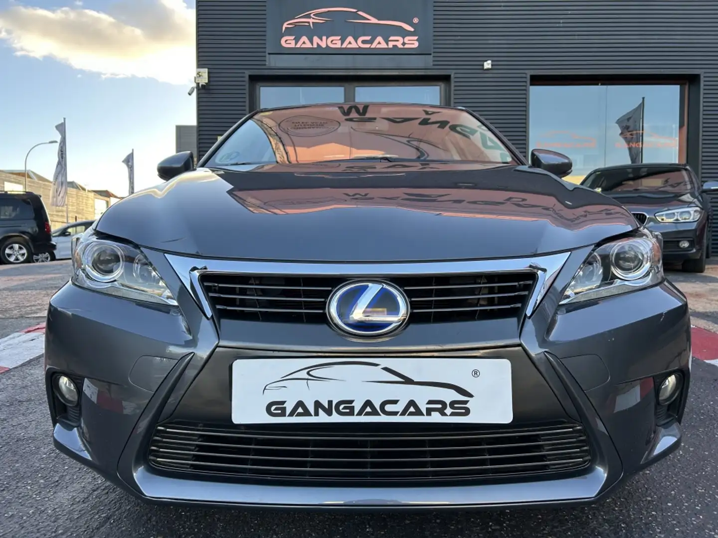 Lexus CT 200h Executive+Navibox Gris - 1