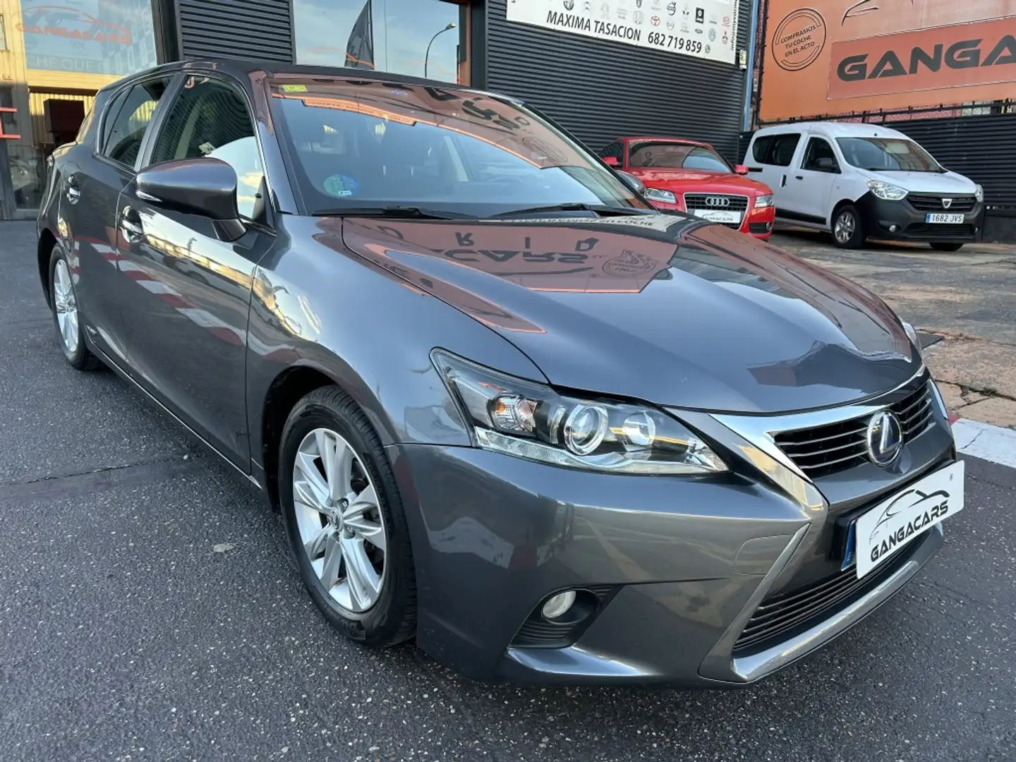 Lexus CT 200h Executive+Navibox Gris - 2