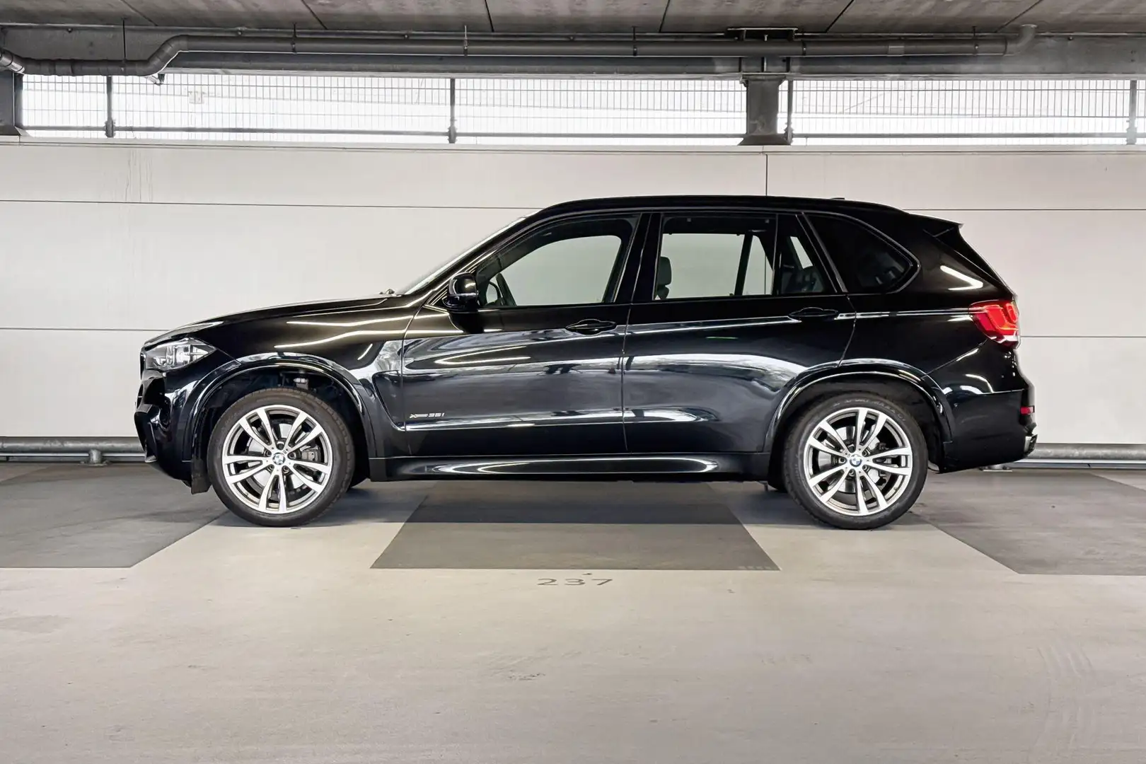 BMW X5 xDrive35i High Executive 7p. Schwarz - 2
