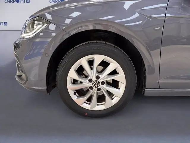 Volkswagen Polo view 16