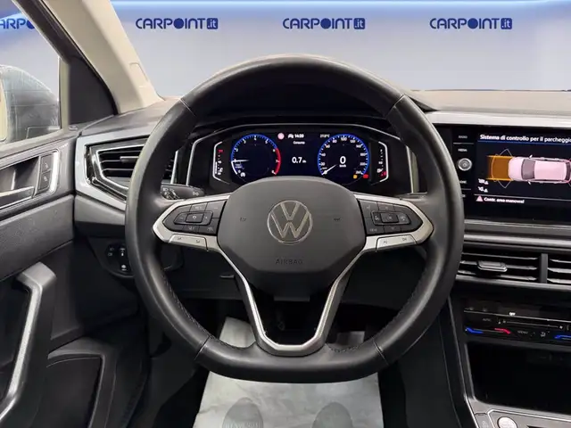 Volkswagen Polo view 14