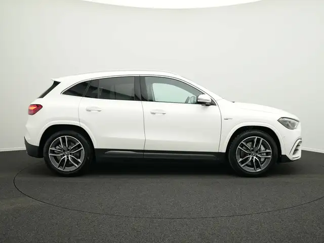 Mercedes-Benz Gla Class view 5