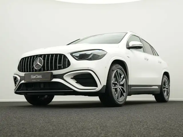 Mercedes-Benz Gla Class view 10