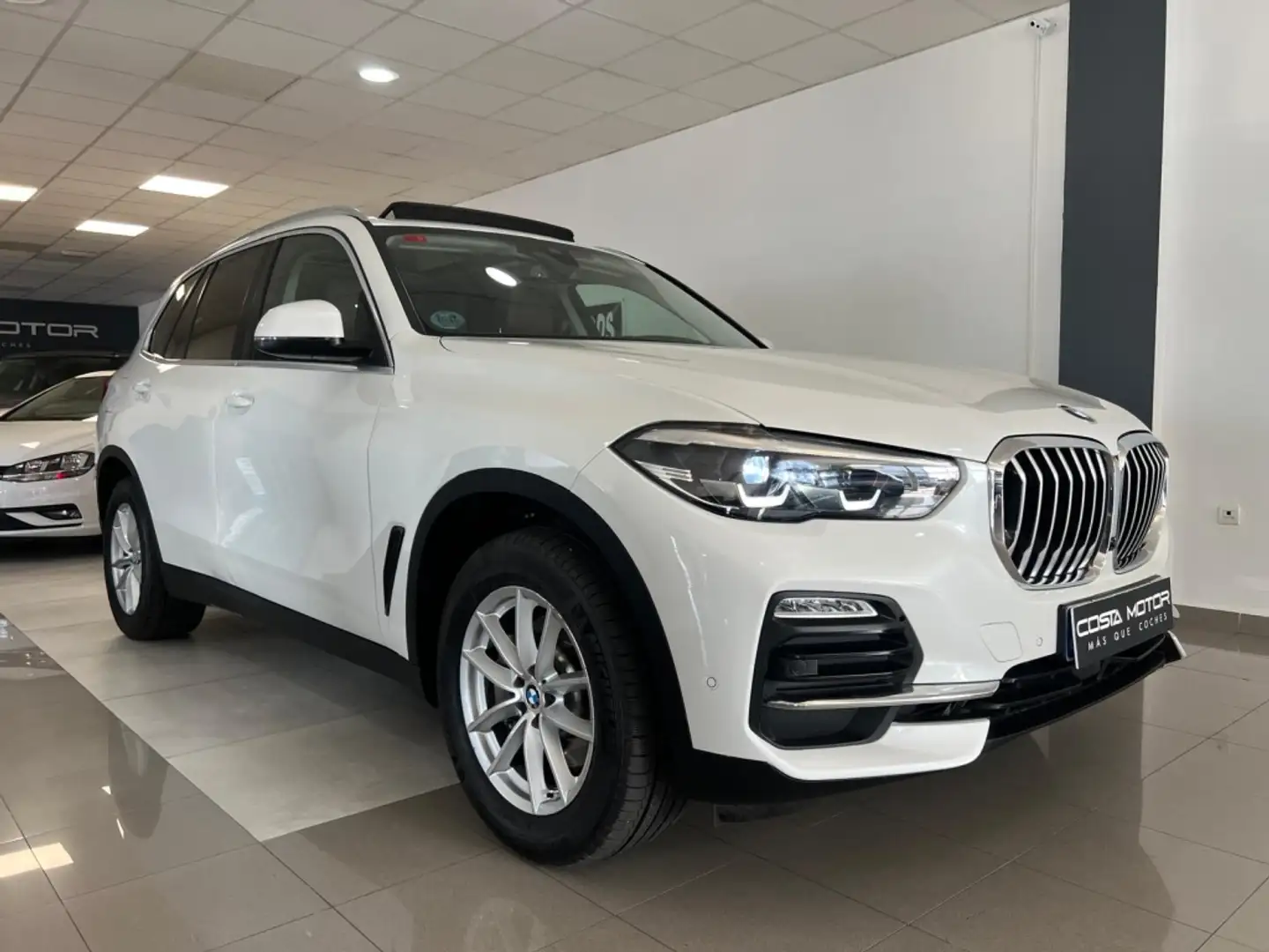 BMW X5 xDrive 25dA Blanco - 2