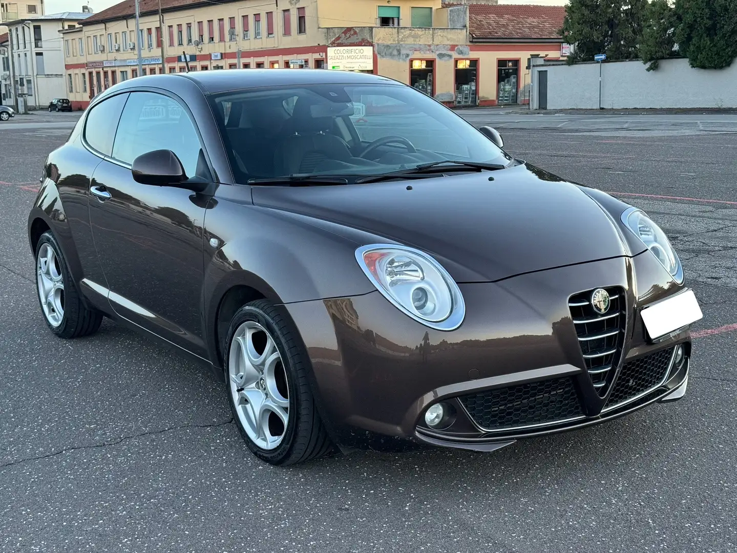 Alfa Romeo MiTo 1.4 Distinctive sport pack S&S Brun - 1