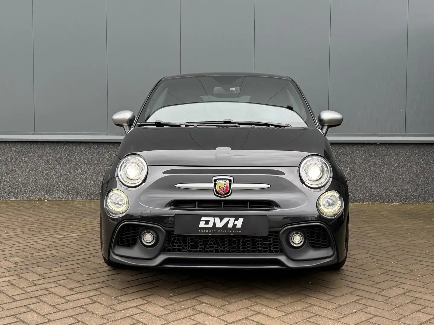Abarth 595 Turismo 1.4 T-Jet BEATS | CARBON | BI-XENON Zwart - 2