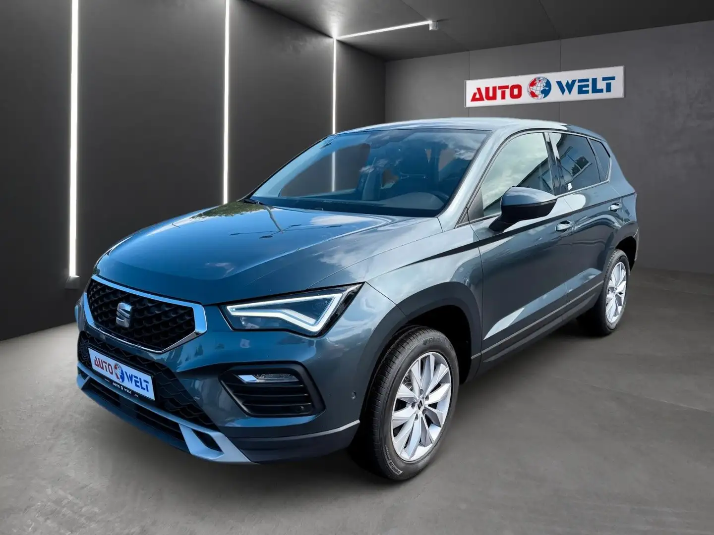 SEAT Ateca 2.0TDI Autom. LED Climatic Parklenk Navi Grau - 1