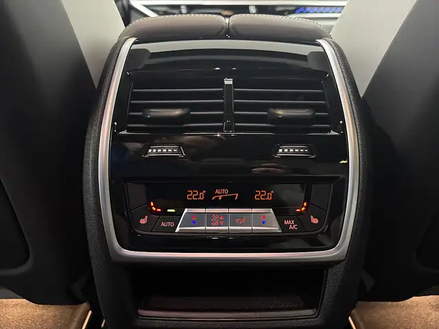 BMW X6 M Competition MHEV xDrive Aut. Sky Lounge, Carbon... Ansicht 27