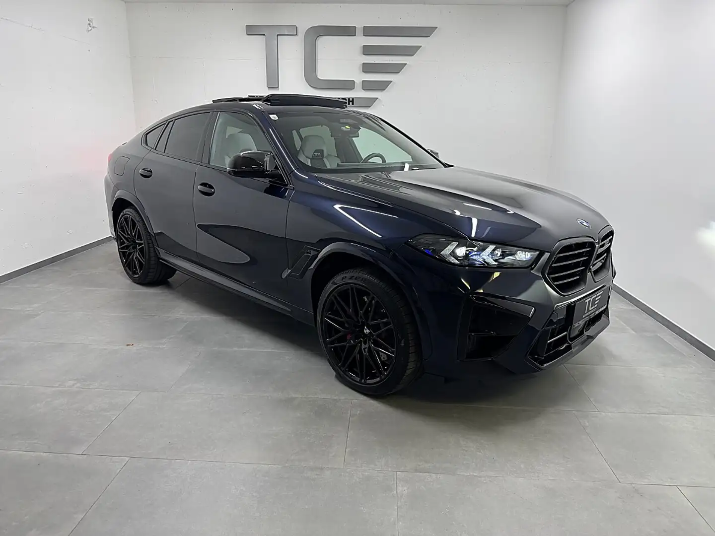 BMW X6 M Competition MHEV xDrive Aut. Sky Lounge, Carbon... Schwarz - 1