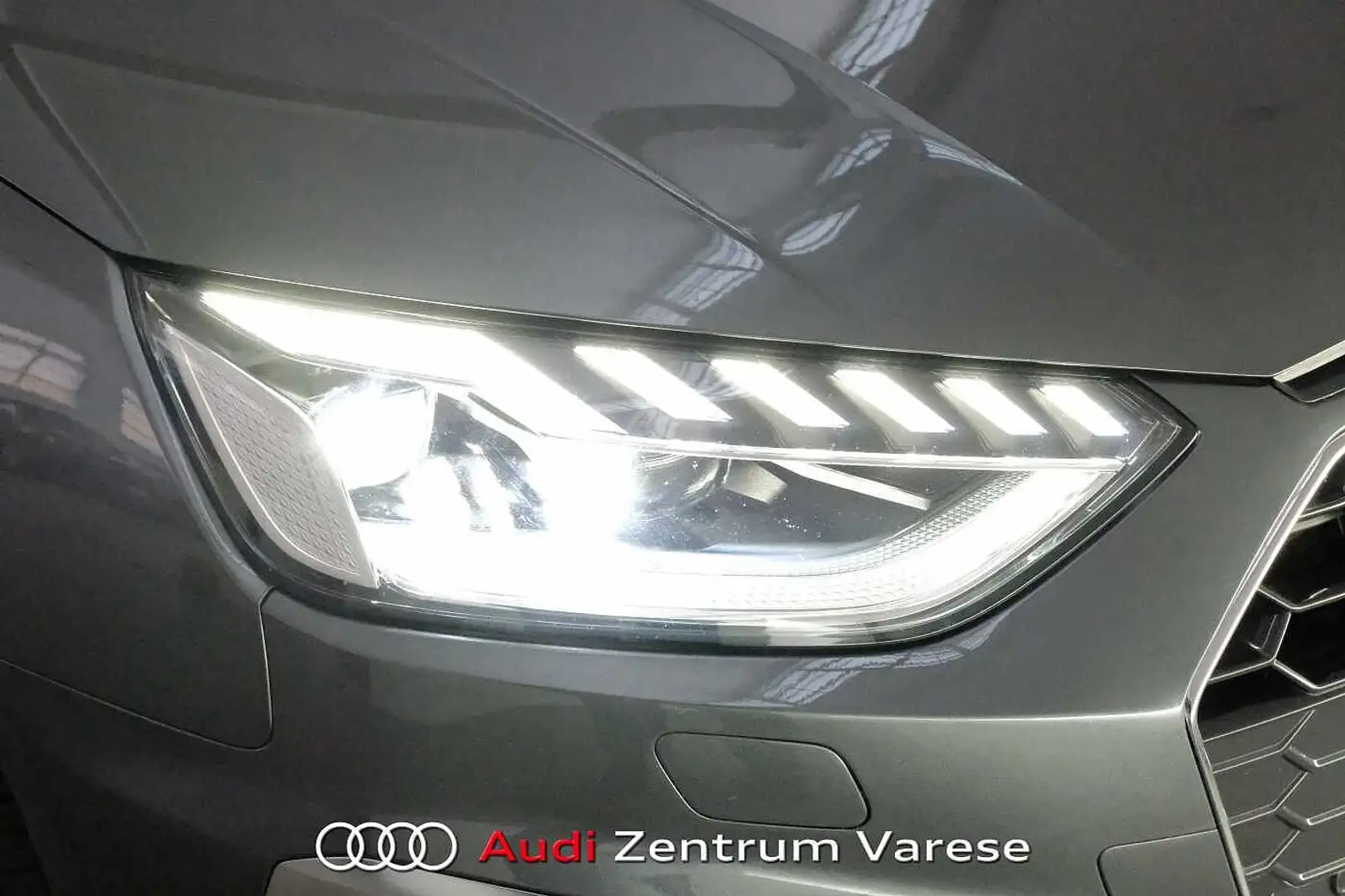 Audi A4 Avant 40 TDI 204CV MHEV Quattro Stronic Sline Grigio - 2