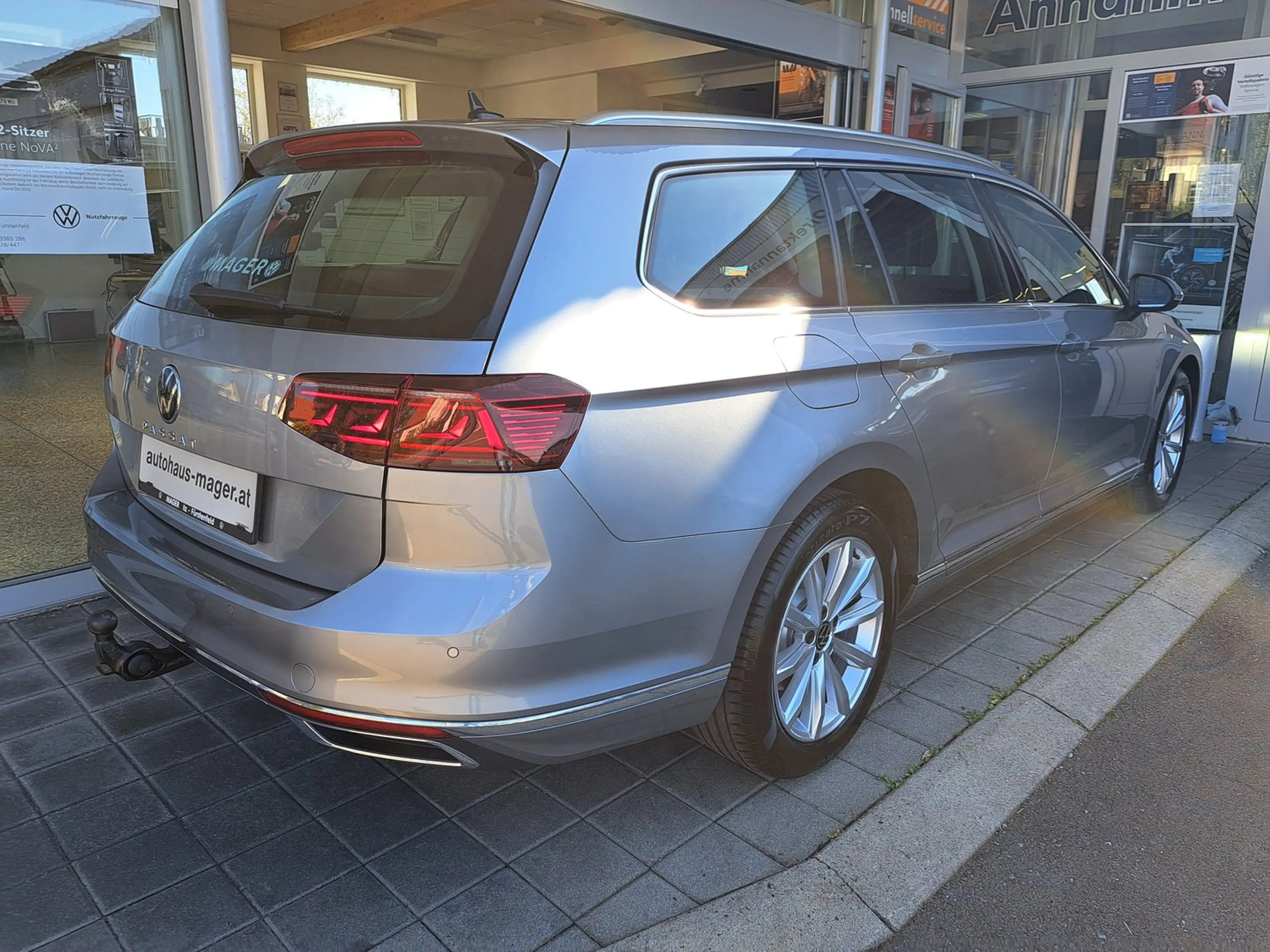 Volkswagen Passat Variant Elegance TDI DSG — photo 7