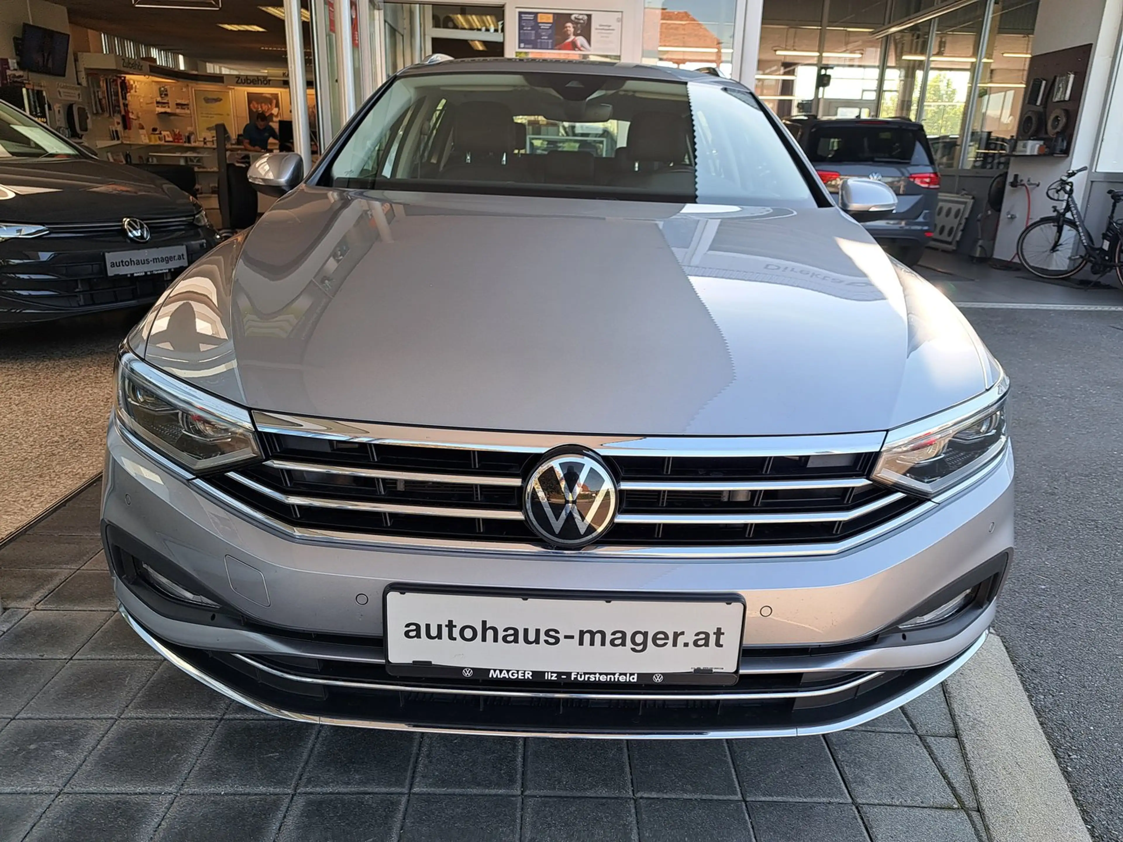 Volkswagen Passat Variant Elegance TDI DSG — photo 6