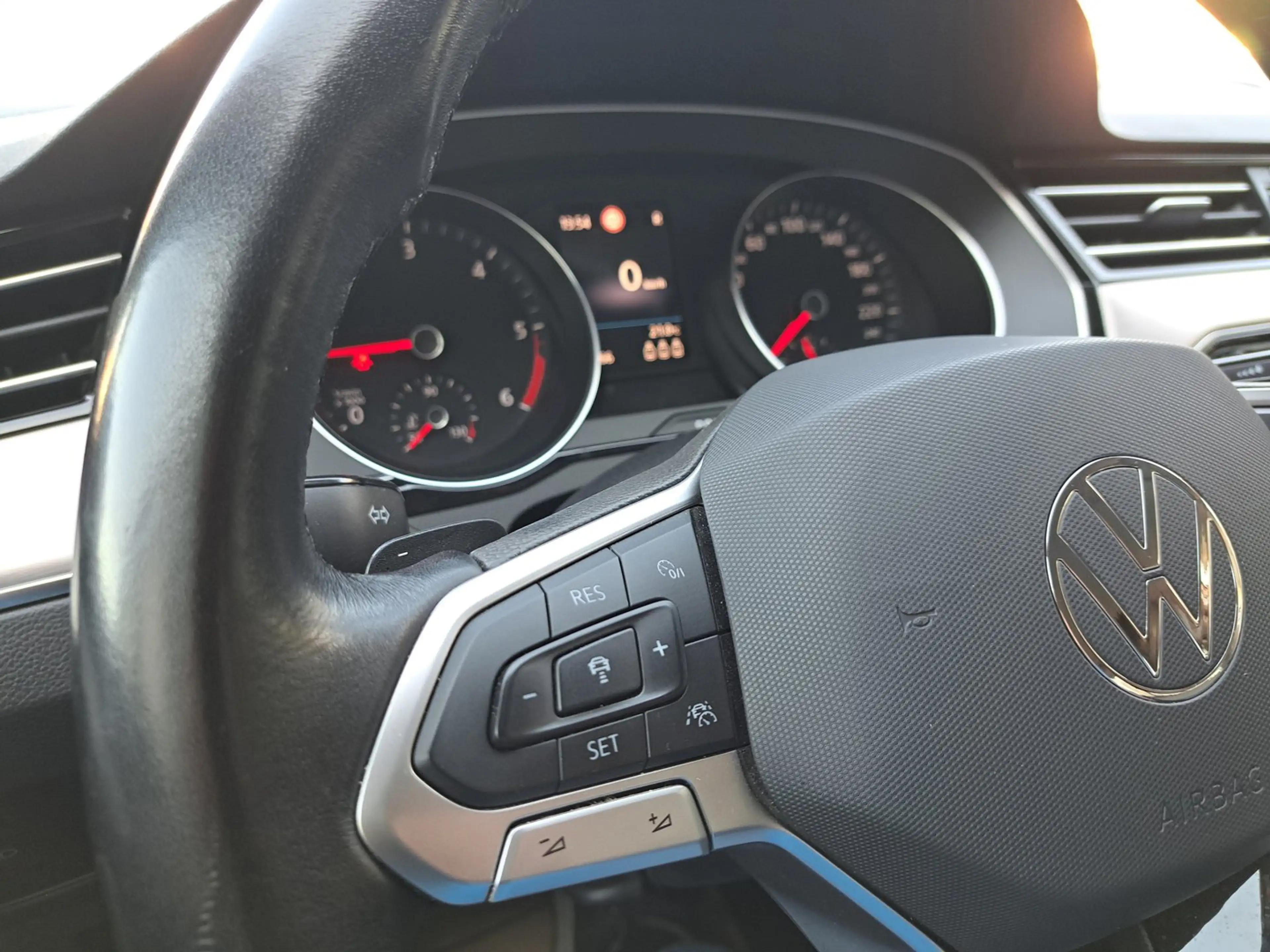 Volkswagen Passat Variant Elegance TDI DSG — photo 15