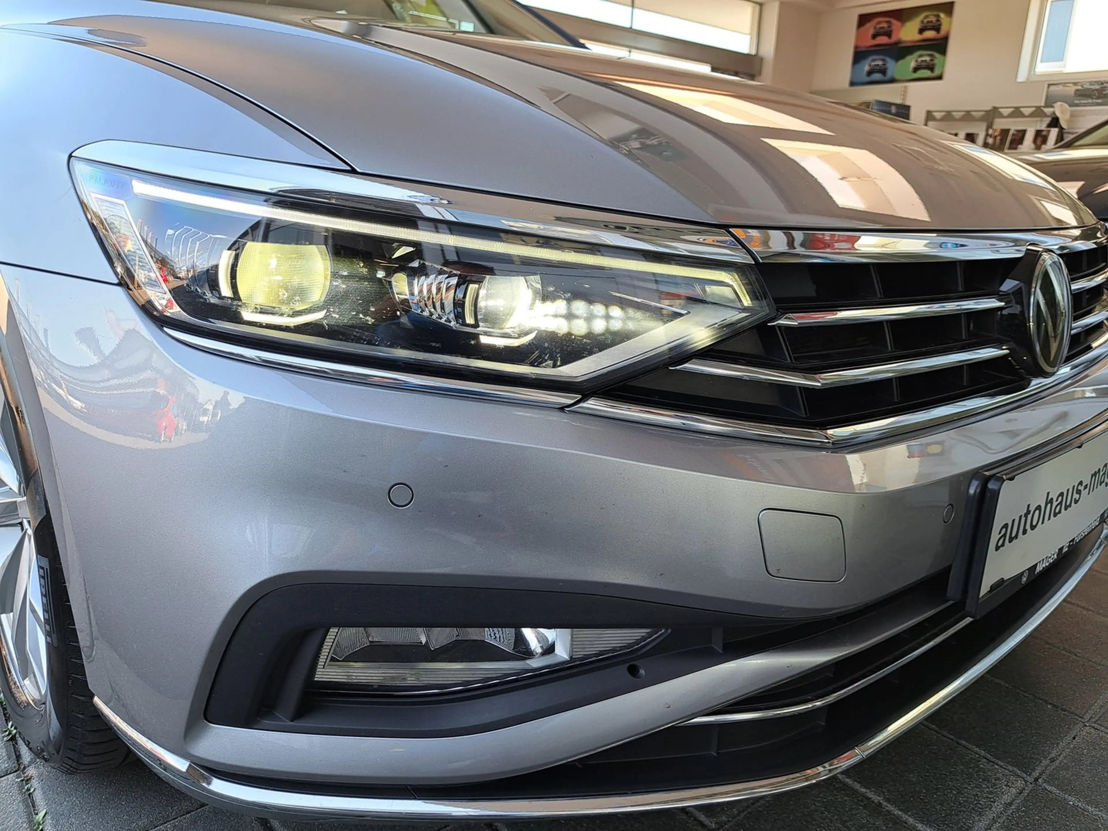 Volkswagen Passat Variant Elegance TDI DSG — photo 10