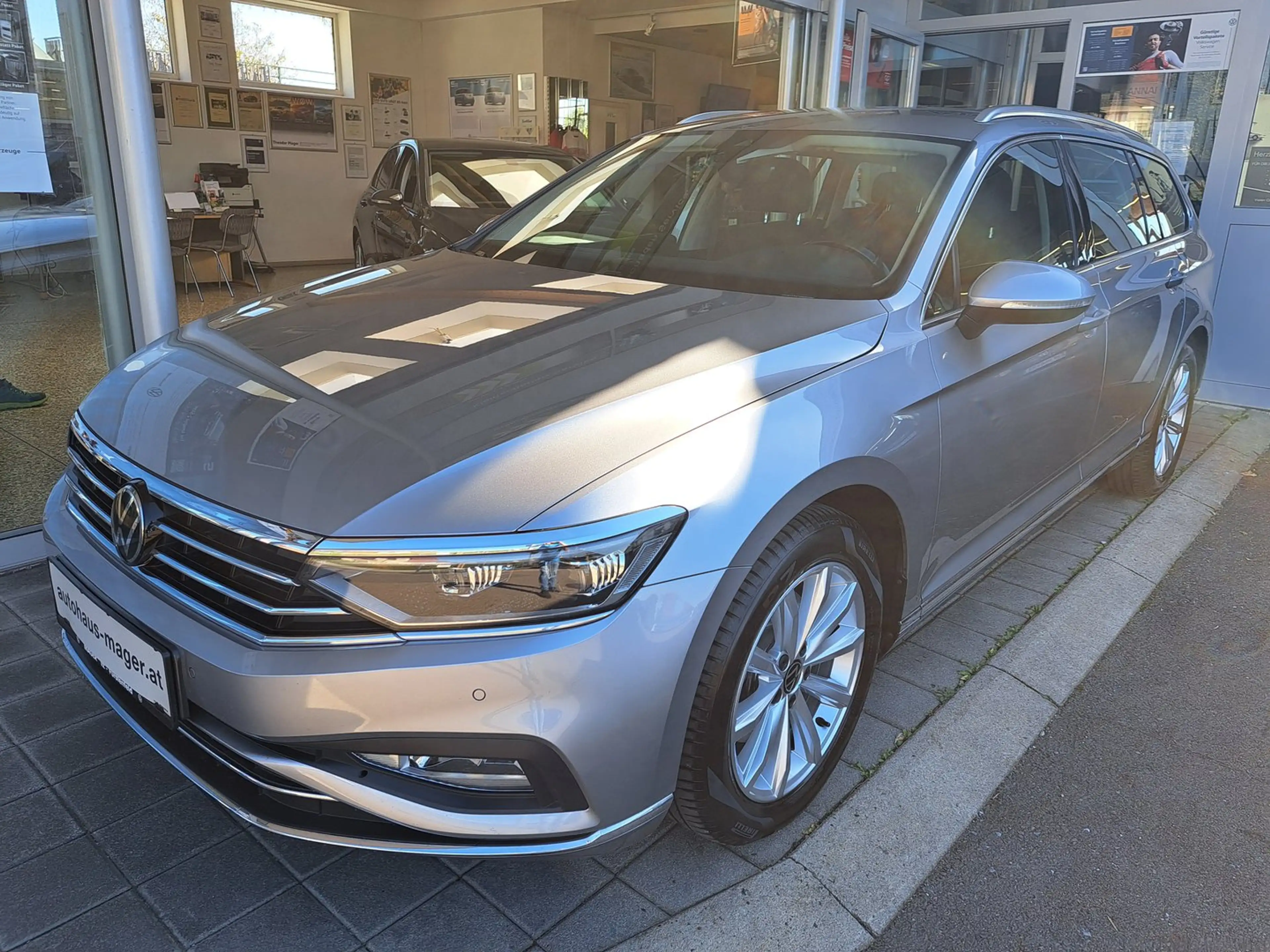 Volkswagen Passat Variant Elegance TDI DSG — photo 5