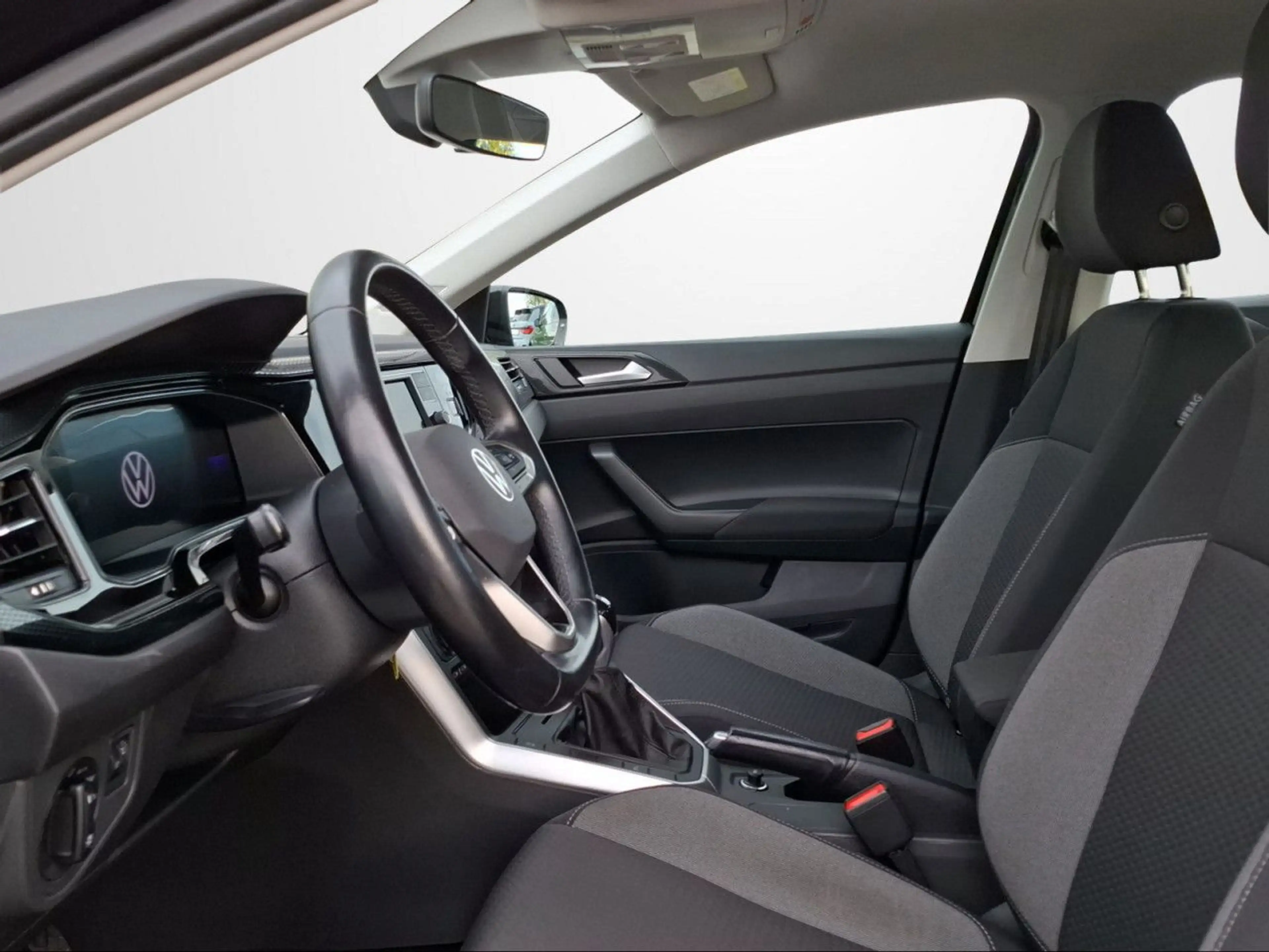 Volkswagen Polo VI 1.0 LIFE SHZ+LED+APP Klima Einparkhilfe — photo 8