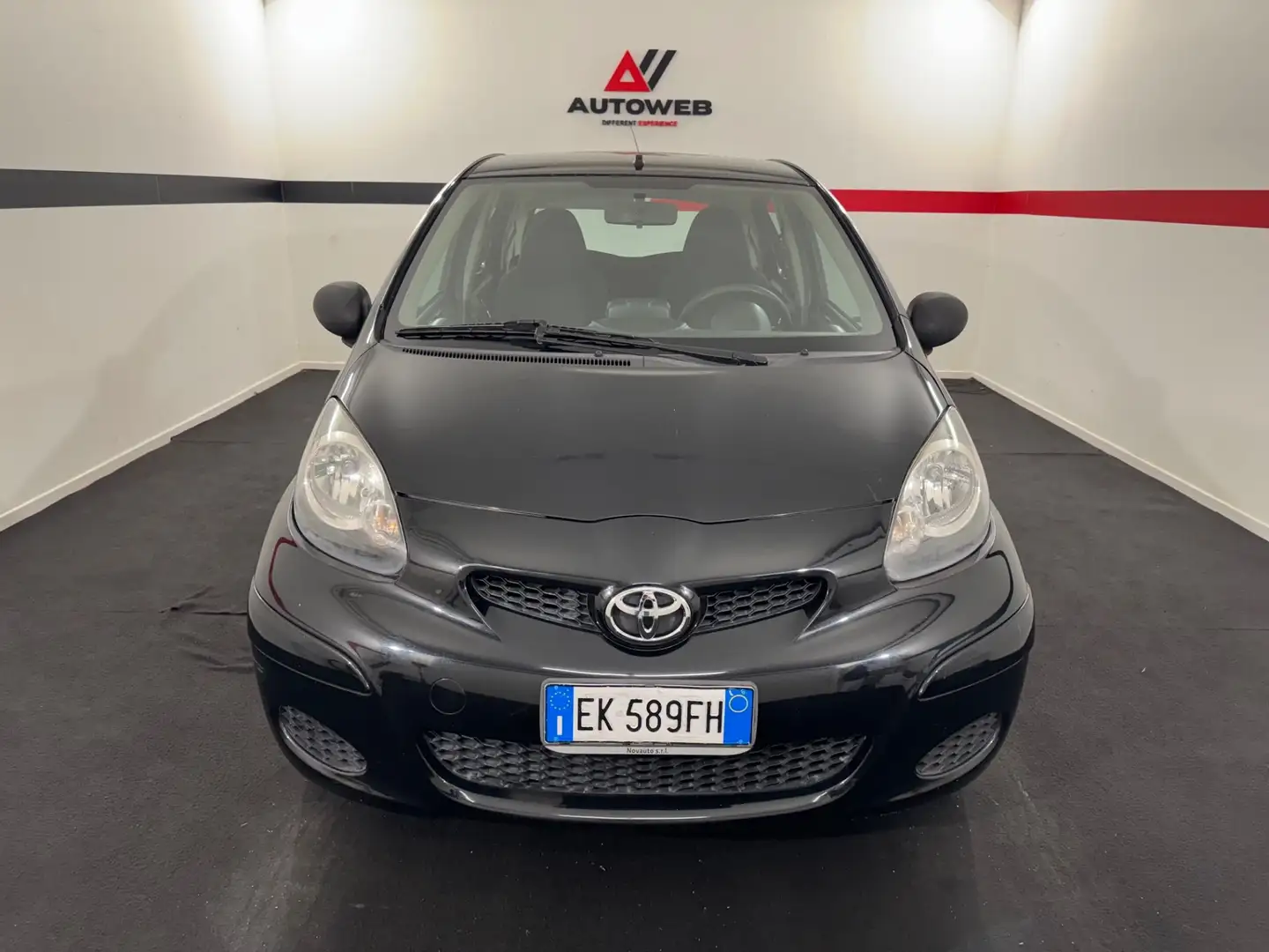 Toyota Aygo Aygo 1.0 12V VVT-i 5 porte Deep Ocean Connect MMT Nero - 2