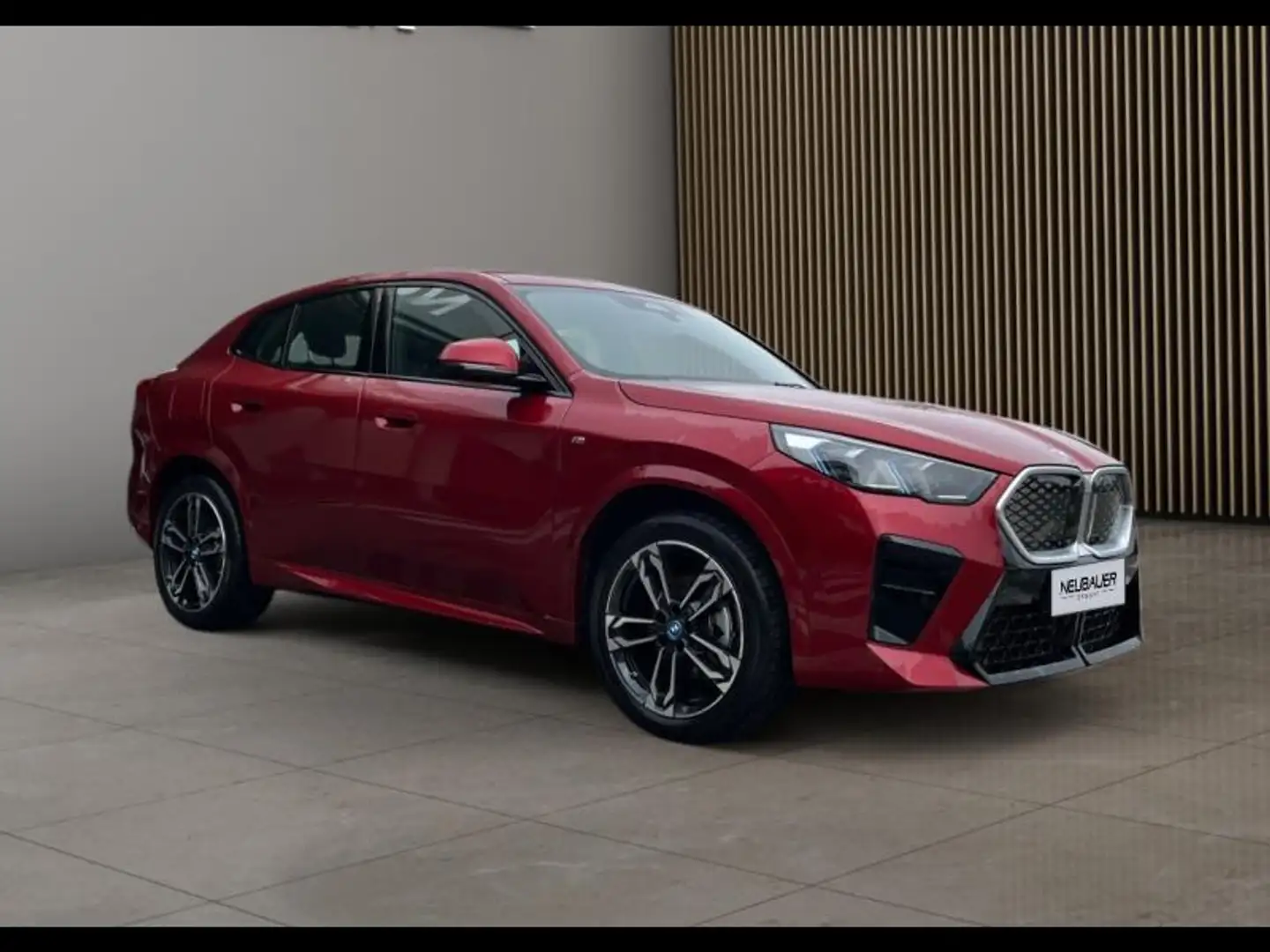 BMW X2 iX2 eDrive20 204ch M Sport Rood - 2
