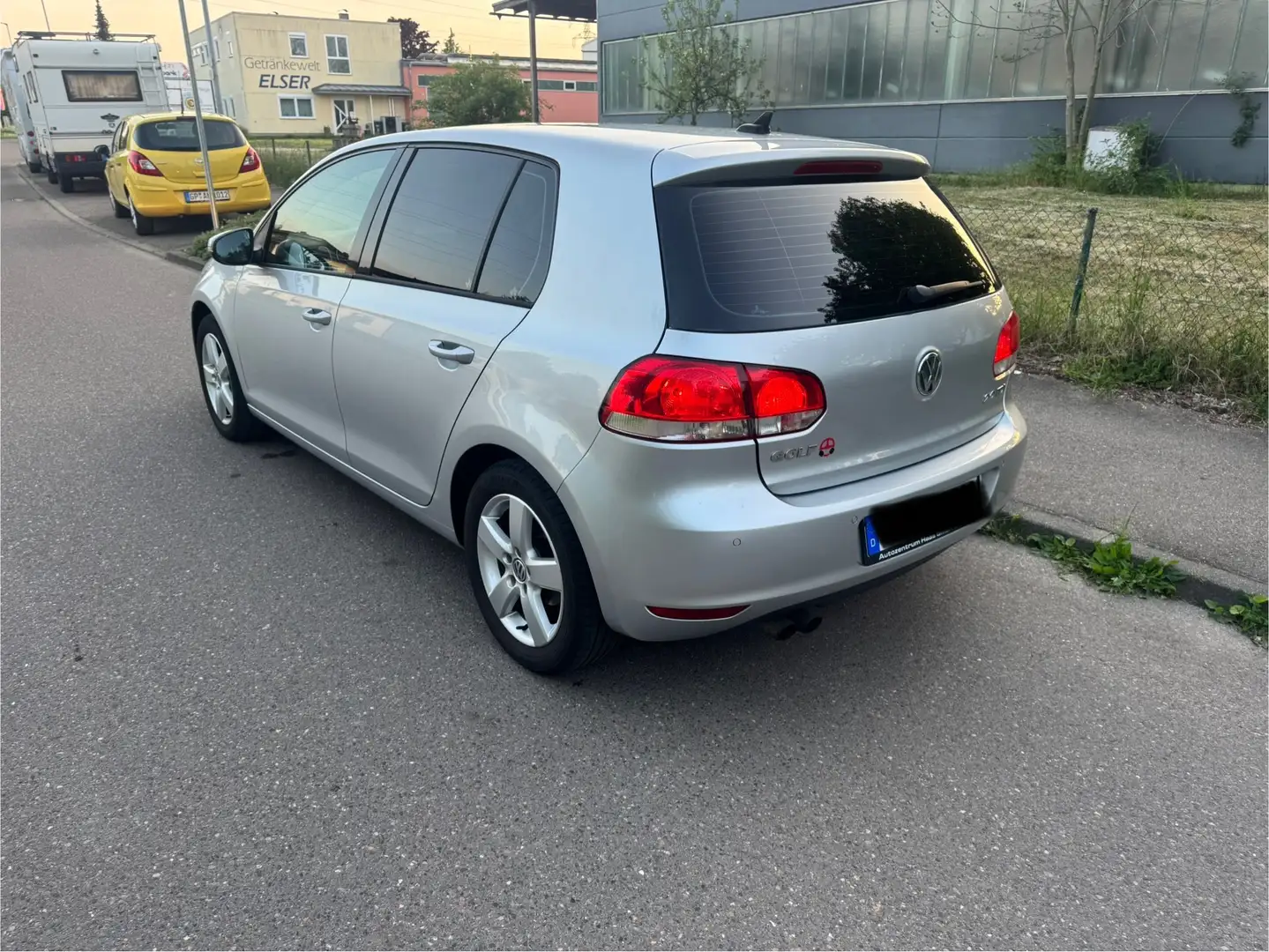 Volkswagen Golf 2.0 TDI DPF Comfortline - 2