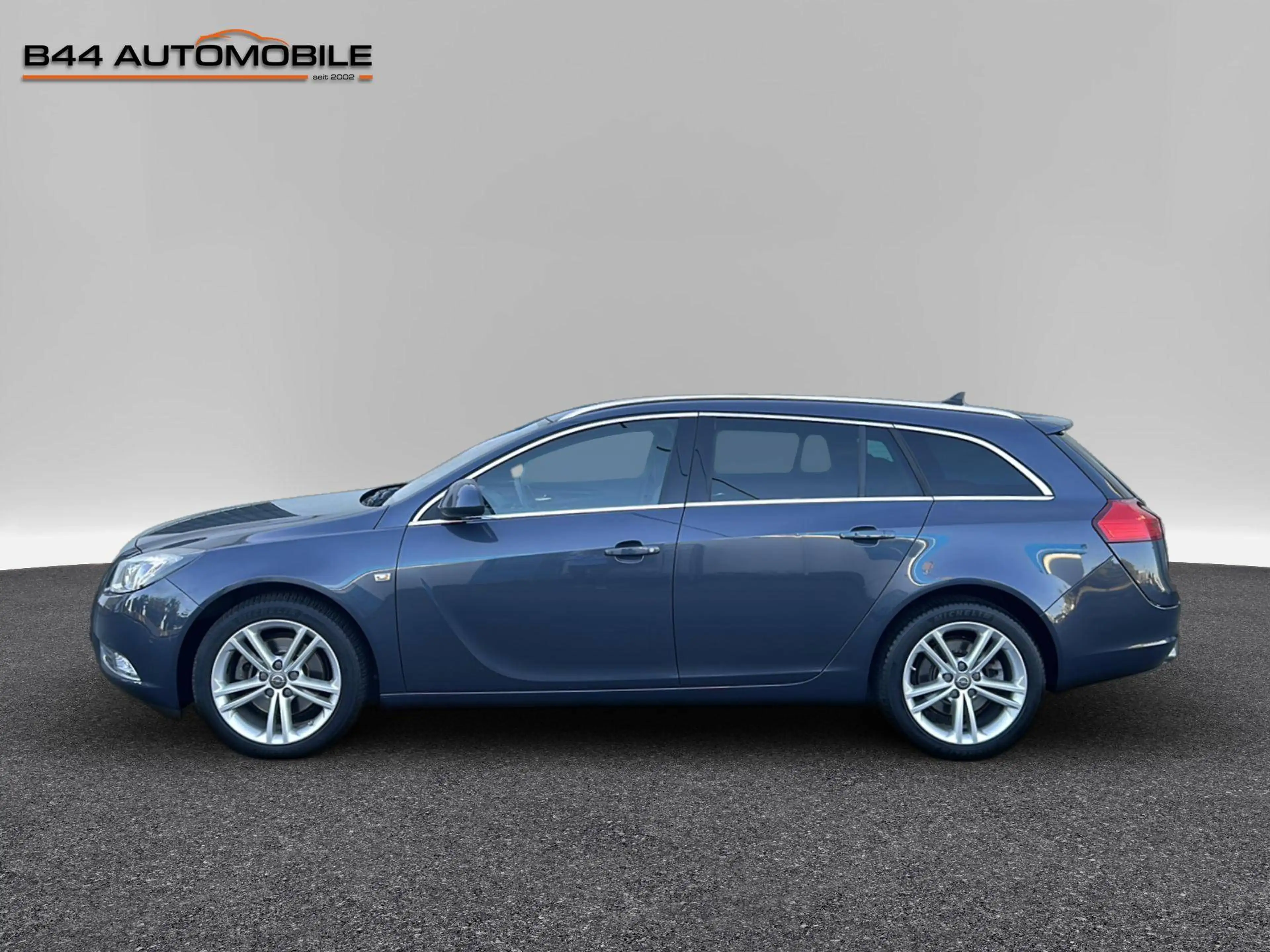 Opel Insignia Sport 4x4*Bi-Xenon*Navi*Temp*PDC*Klima*elek.Sportsitze*OPC-Line-Inter.* — photo 3