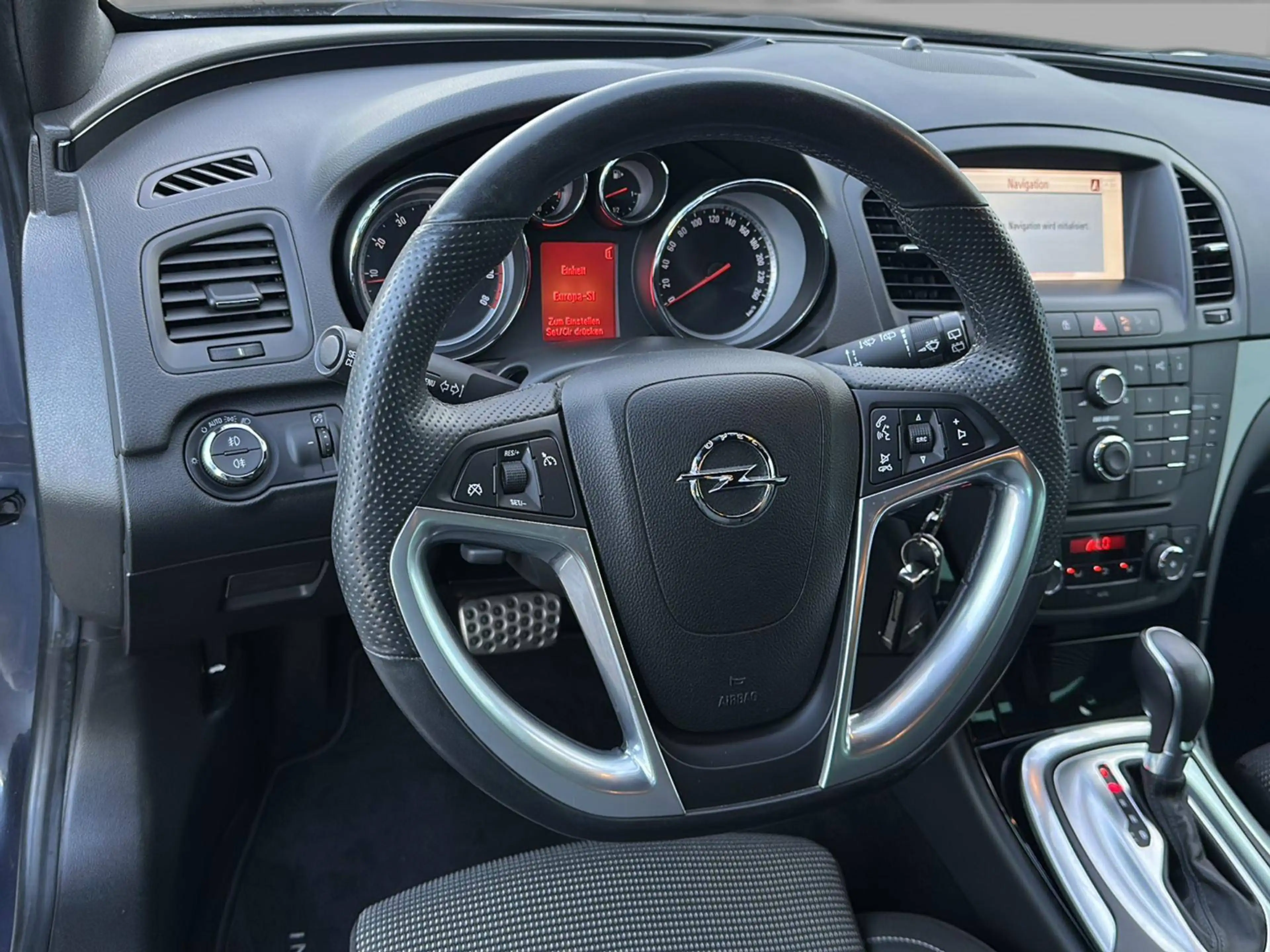 Opel Insignia Sport 4x4*Bi-Xenon*Navi*Temp*PDC*Klima*elek.Sportsitze*OPC-Line-Inter.* — photo 11