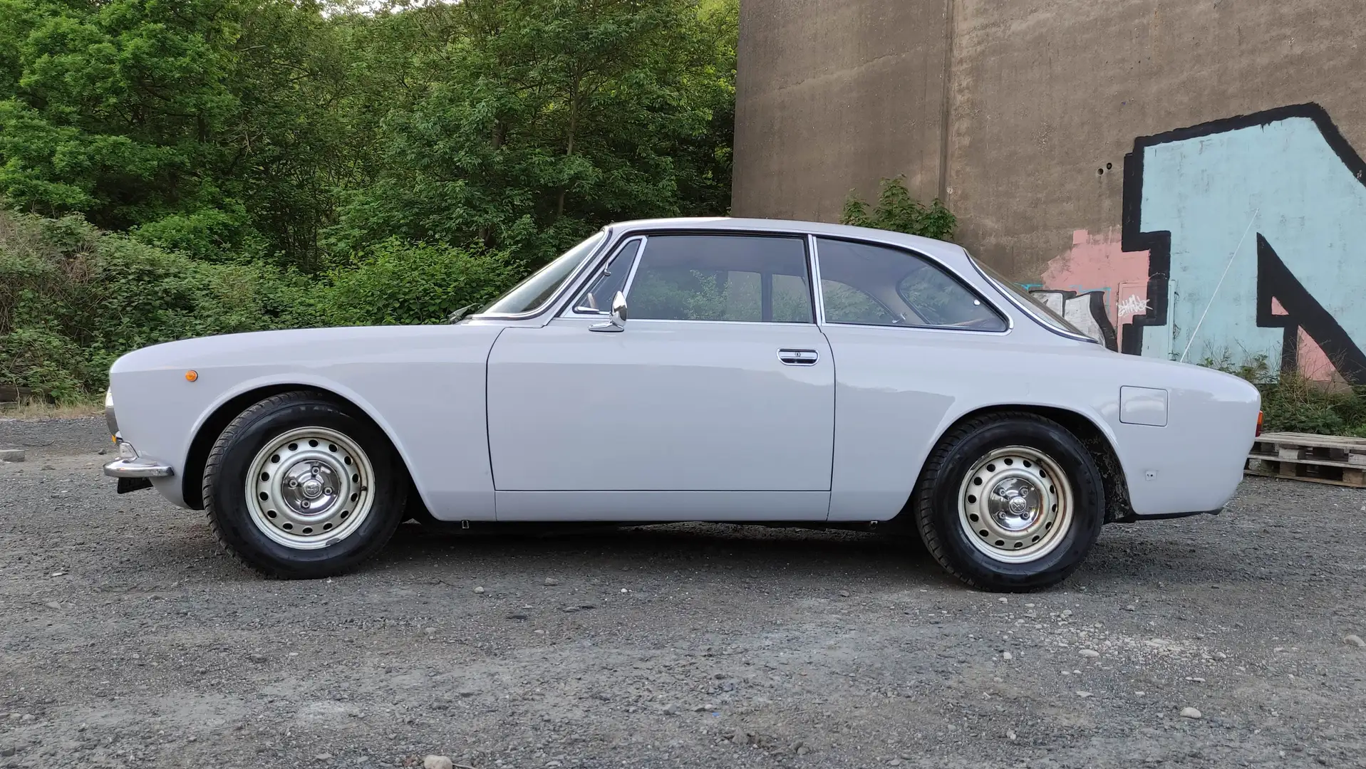 Alfa Romeo Junior GT 1300 Junior Grau - 2