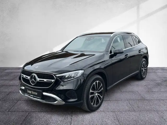 Mercedes-Benz GLC 200 d 4MATIC AVANTGARDE LED AHV LRHZG DISTR Ansicht 2