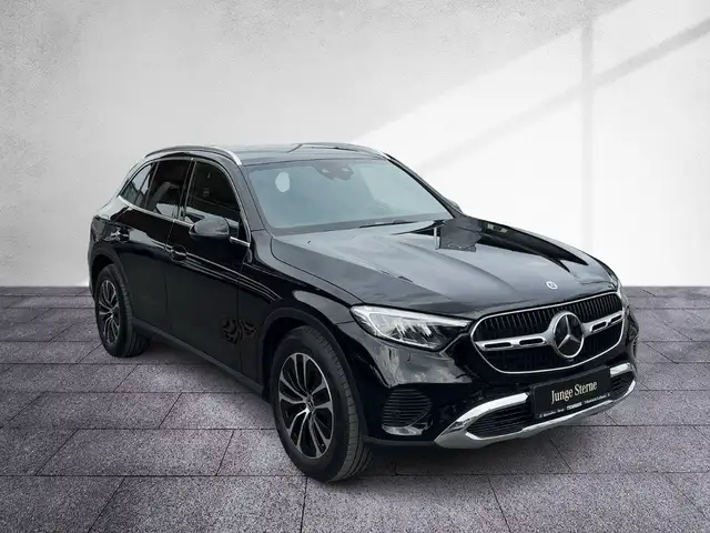 Mercedes-Benz GLC 200 d 4MATIC AVANTGARDE LED AHV LRHZG DISTR Ansicht 6