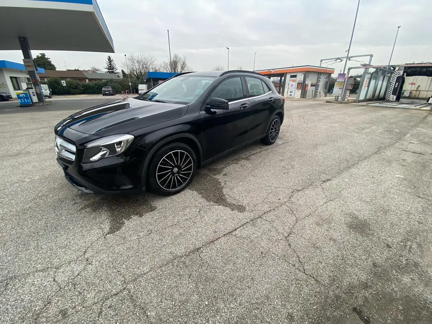 Mercedes-Benz GLA 180 GLA-X156 2014d (cdi) Executive auto Nero - 1