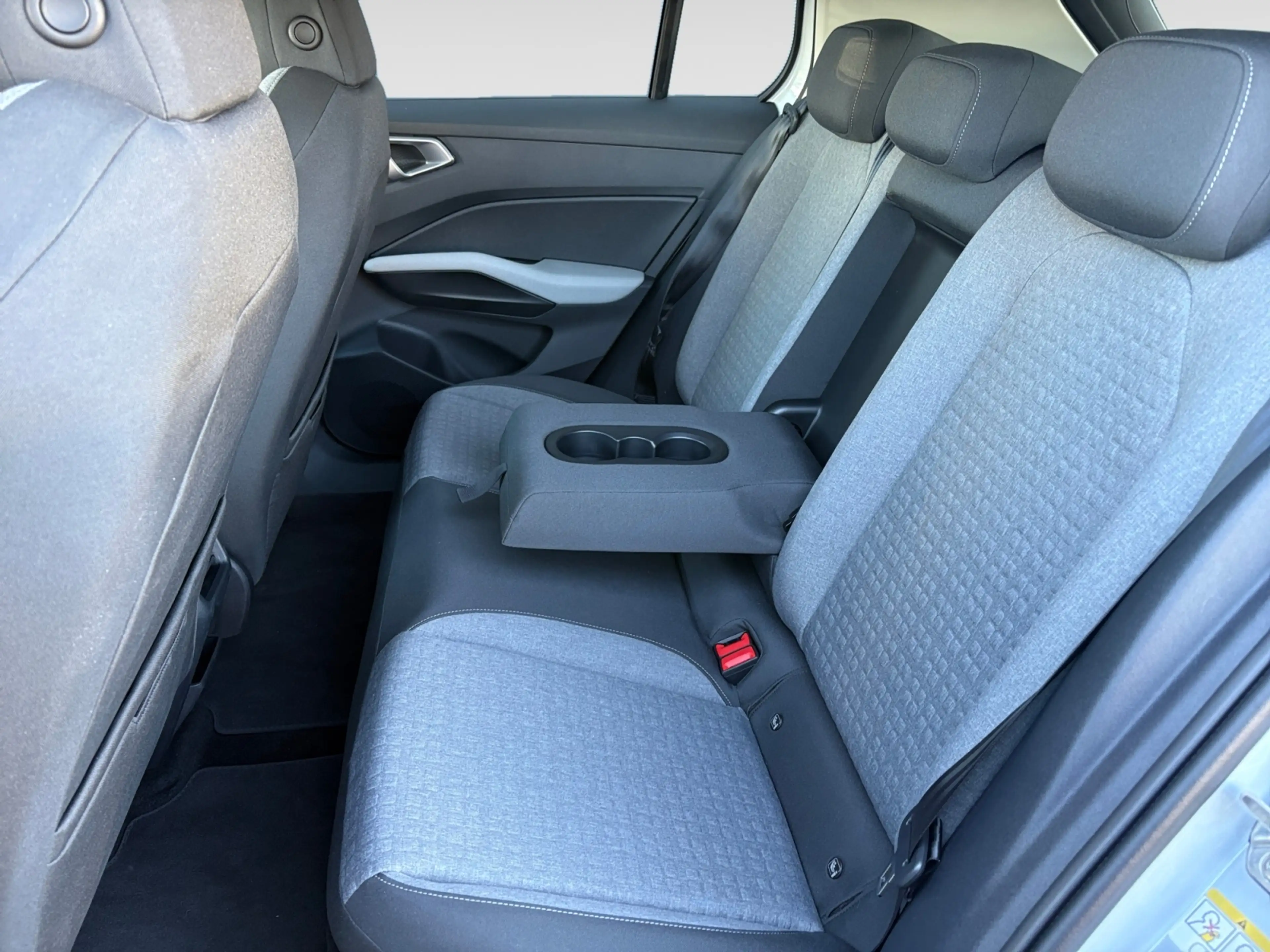 Skoda Epiq Selection 211PS — photo 9