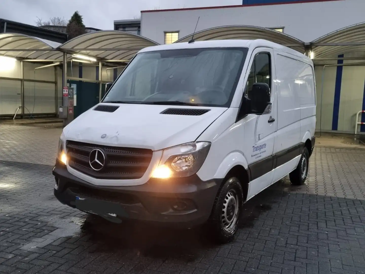 Mercedes-Benz 210/310 Sprinter 210 Weiß - 1