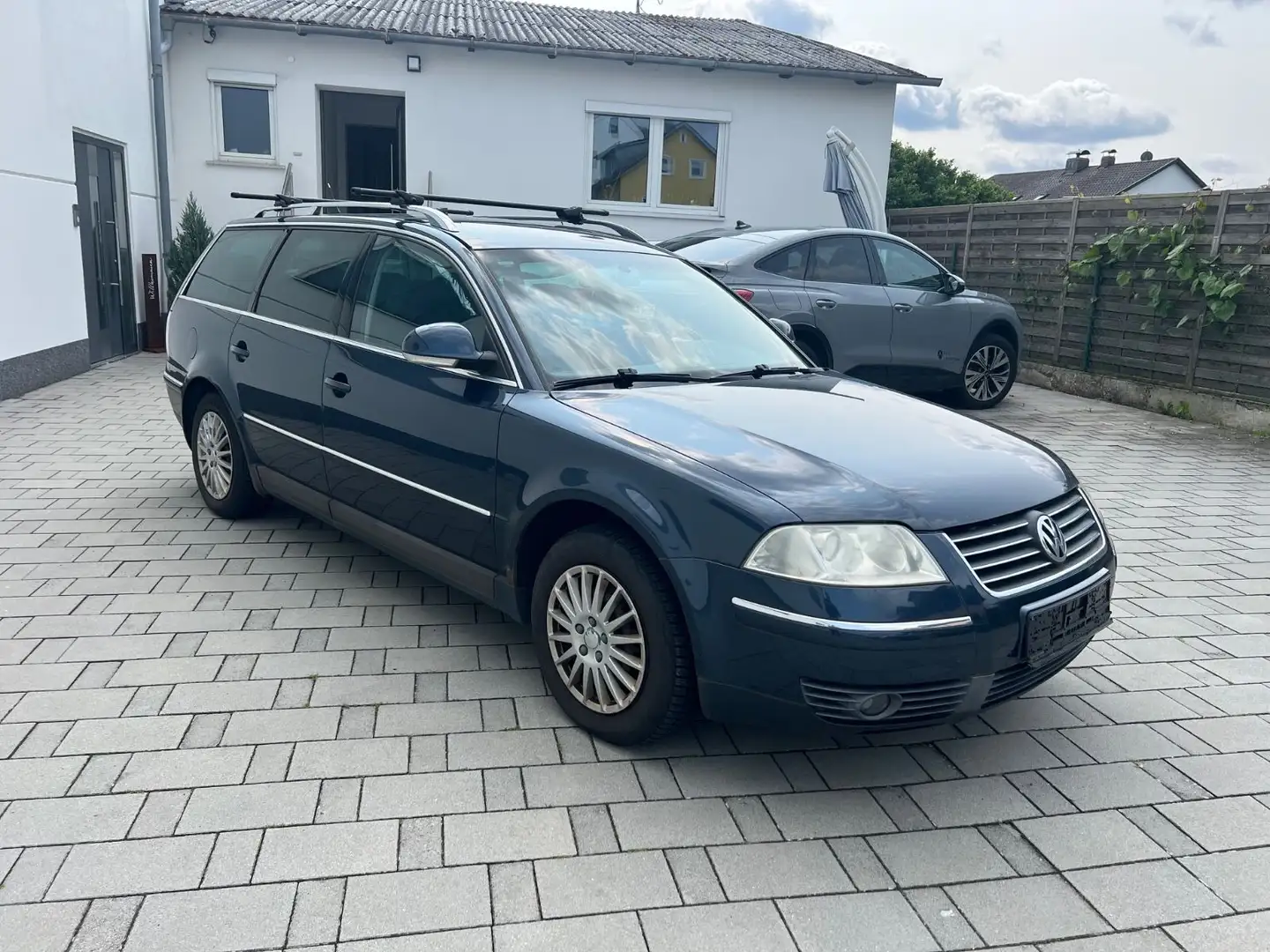 Volkswagen Passat Variant 1,8 T Klima Bleu - 2