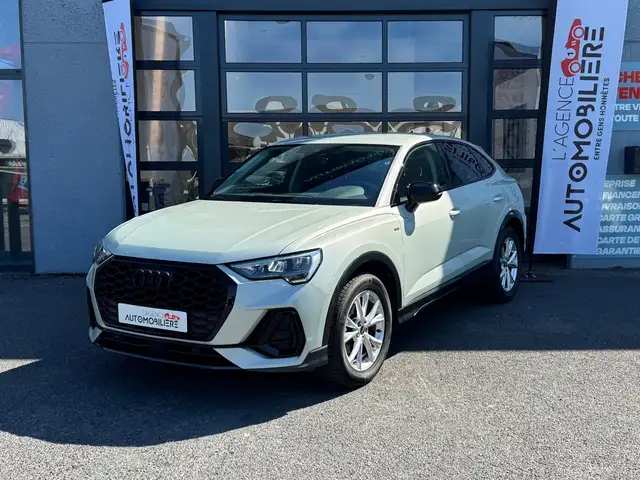 Audi Q3 view 2