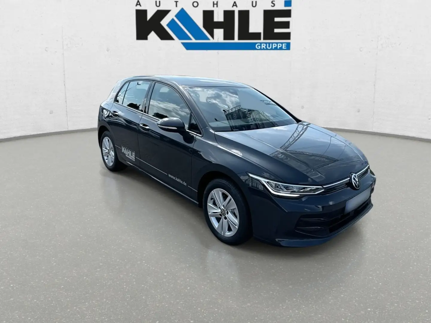 Volkswagen Golf VIII 1.5 TSI Life Navi LED ACC SHZ Klima RFK App-C Grau - 2
