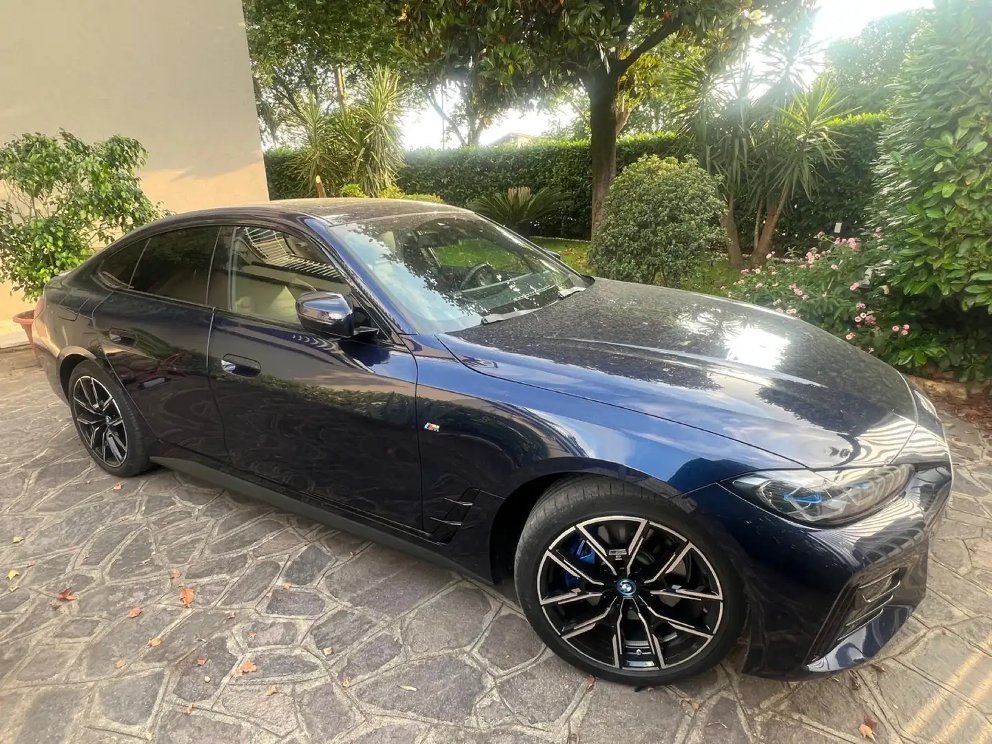 BMW i4 edrive35 Msport - 1
