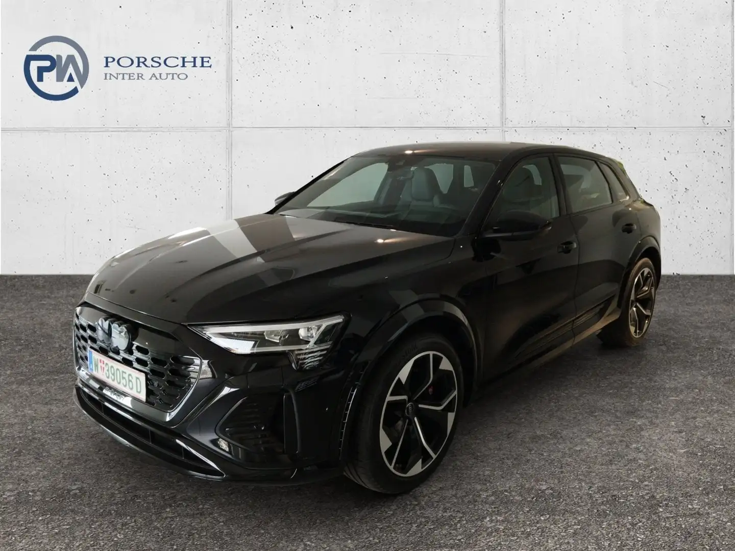 Audi SQ8 e-tron quattro Schwarz - 1